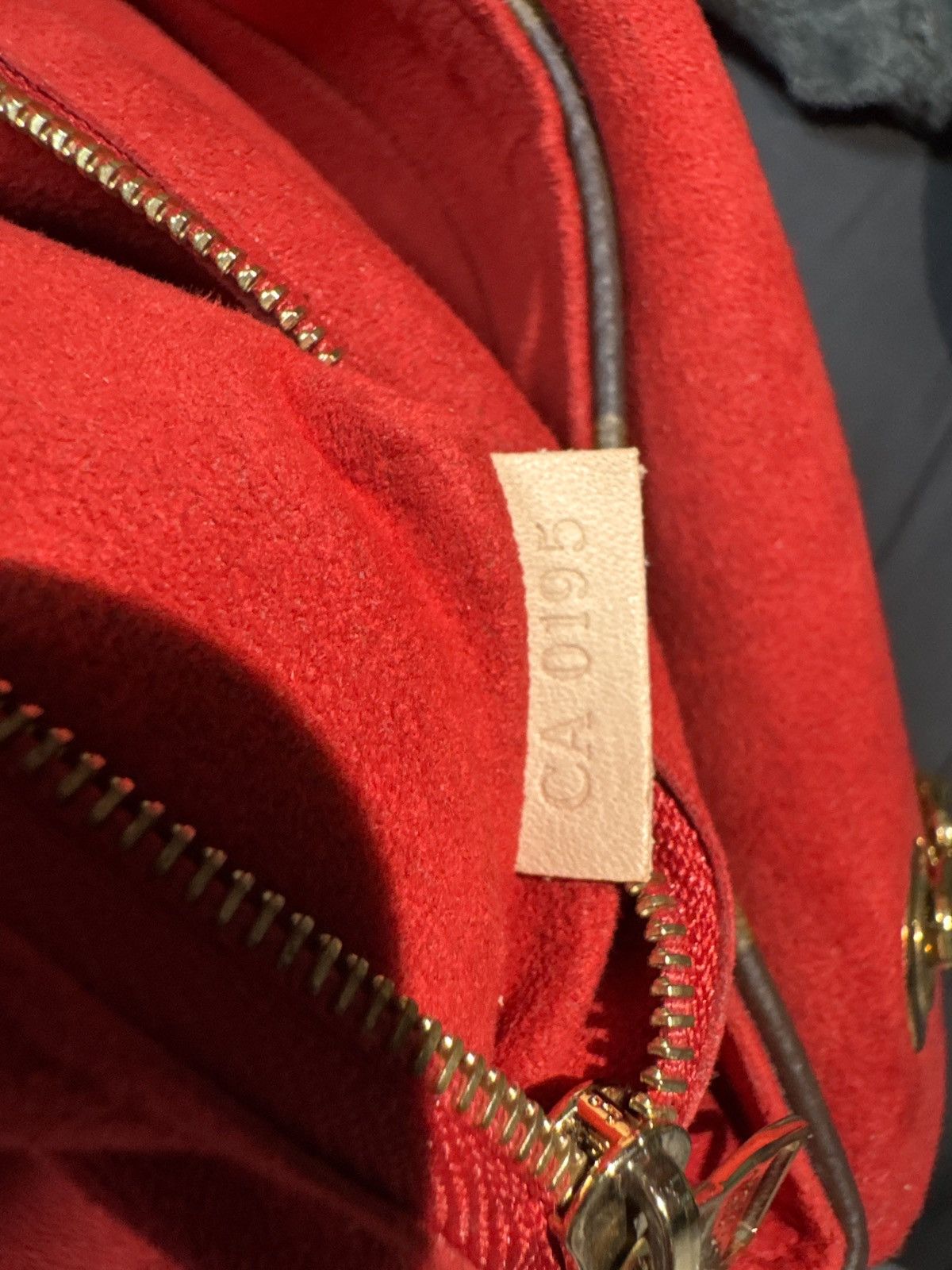Louis Vuitton Louis Vuitton Monogram Canvas Red Leather Pallas Chain Size ONE SIZE - 7 Thumbnail