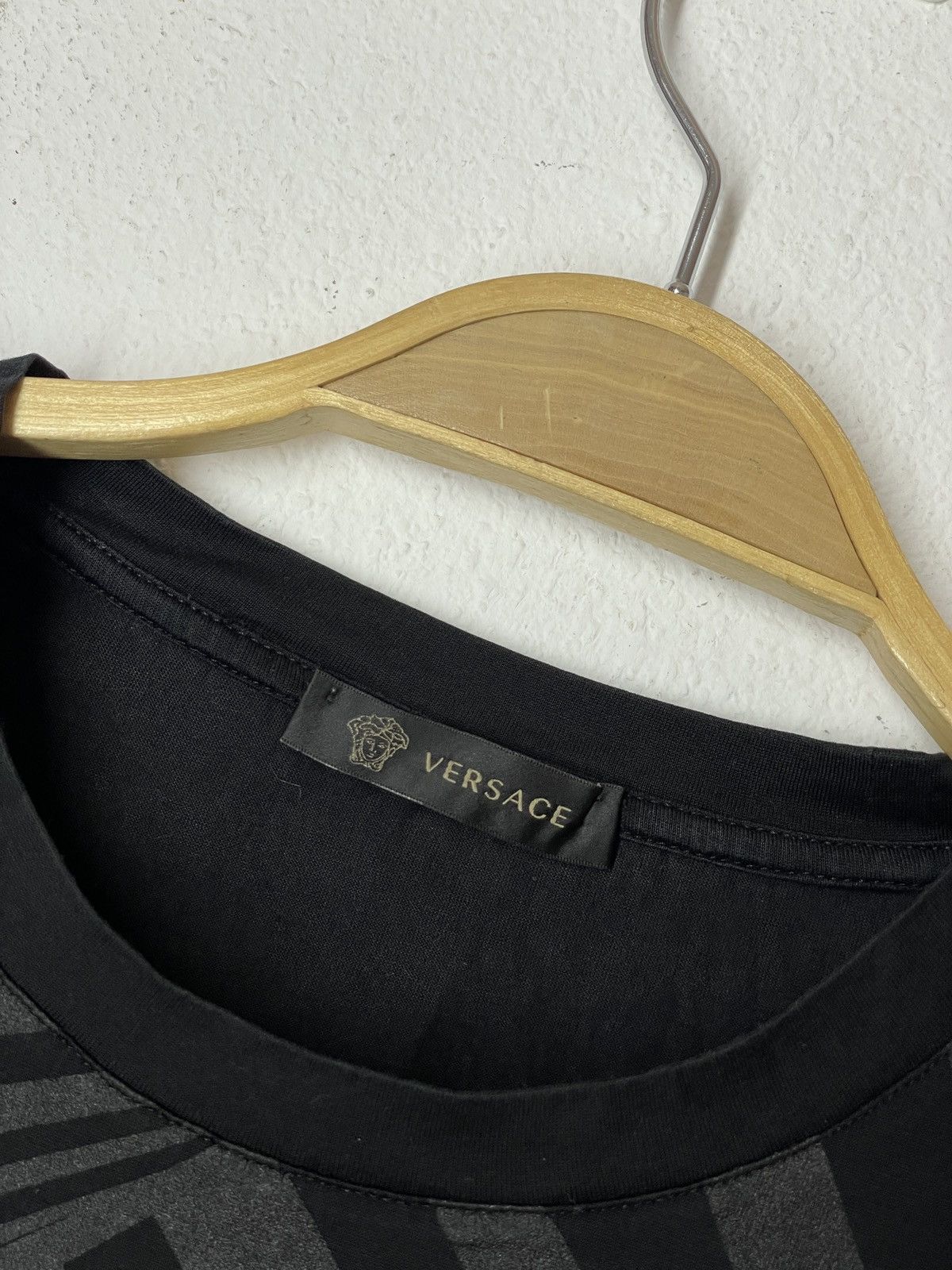Versace Gianni Versace Black Graphic Medusa TShirt Size US M / EU 48-50 / 2 - 5 Thumbnail