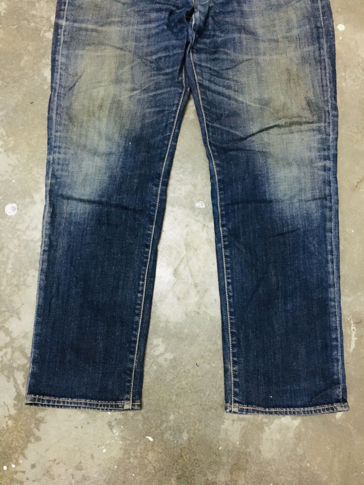 Levi's Levis Lot 541 Distressed Jeans (15) Size US 37 - 3 Thumbnail