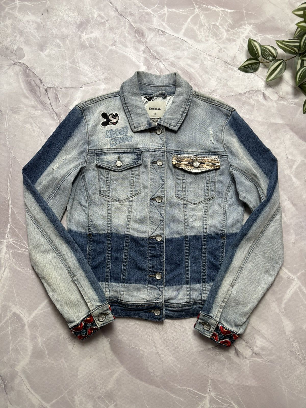 Desigual DESIGUAL DISNEY MICKEY MOUSE Denim Jacket Distressed Size M / US 6-8 / IT 42-44 - 3 Thumbnail