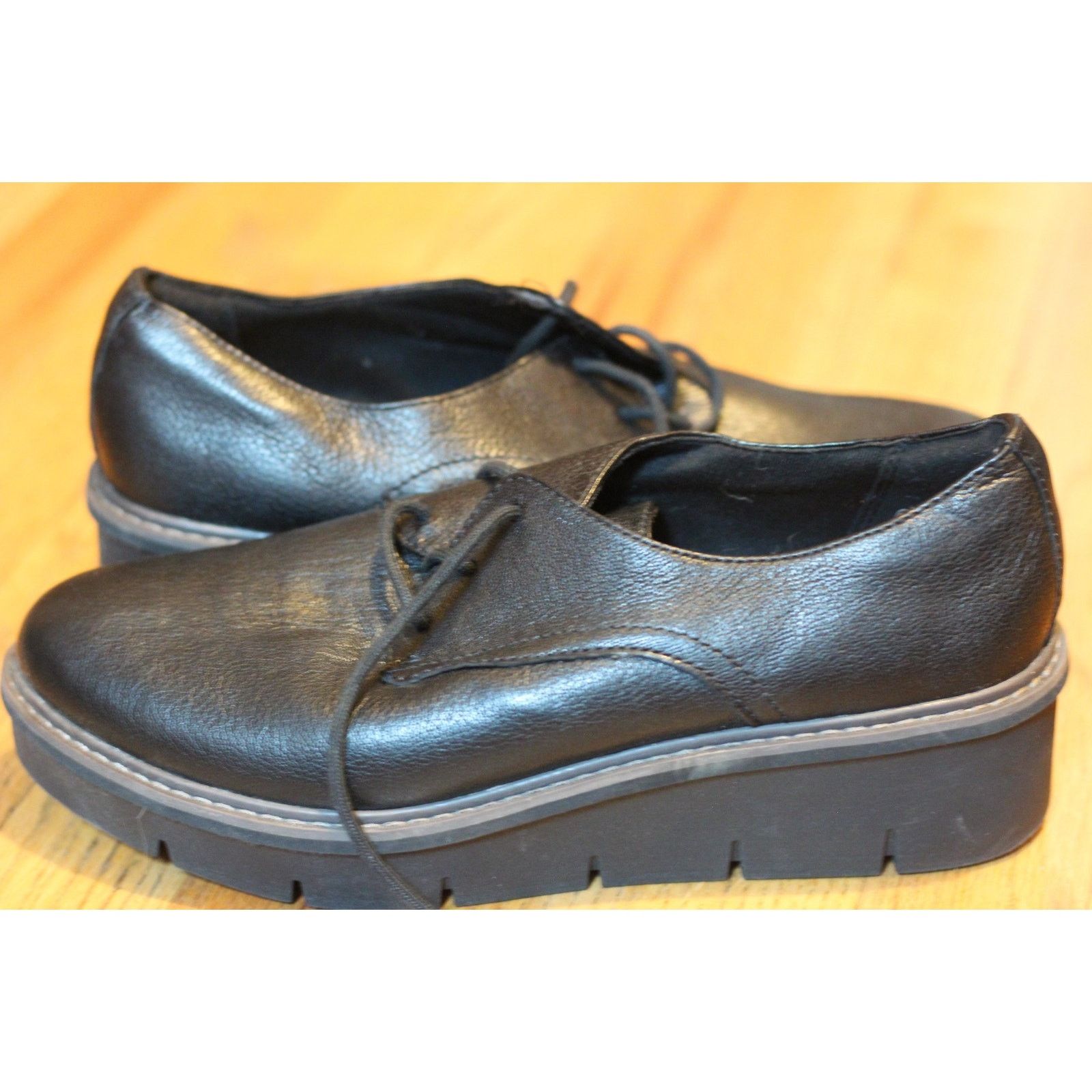 Clarks Womens Size 10 - CLARKS Sharon Ray Oxford BLACK LEATHER Size US 10 / IT 40 - 2 Thumbnail