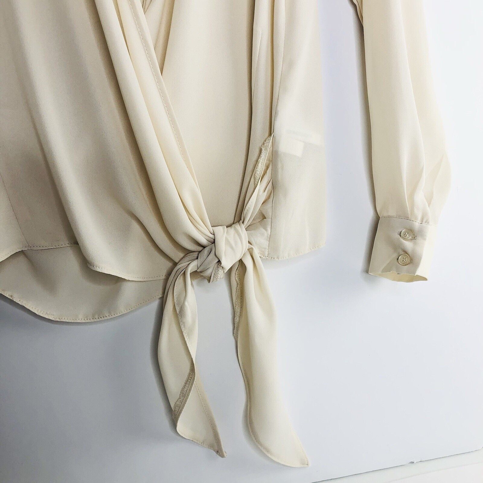 Venus Venus Wrap Ivory Top Blouse Shirt Sz 2 Tie V-neck Size XS / US 0-2 / IT 36-38 - 3 Thumbnail
