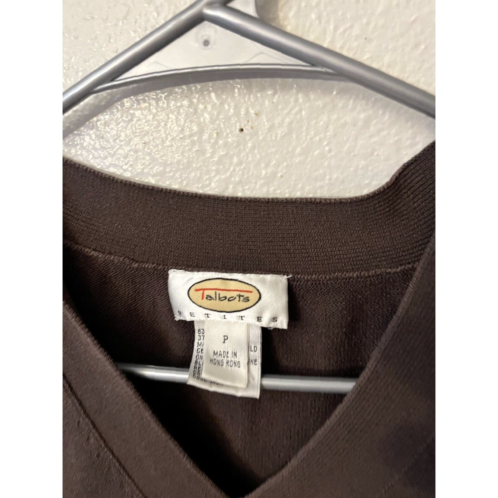 Talbots TALBOTS Women’s Stretch Pullover Vest Brown Size PP Knit Sleeveless V-Neck Regular Petite Size XXS / US 00 / IT 34 - 3 Thumbnail