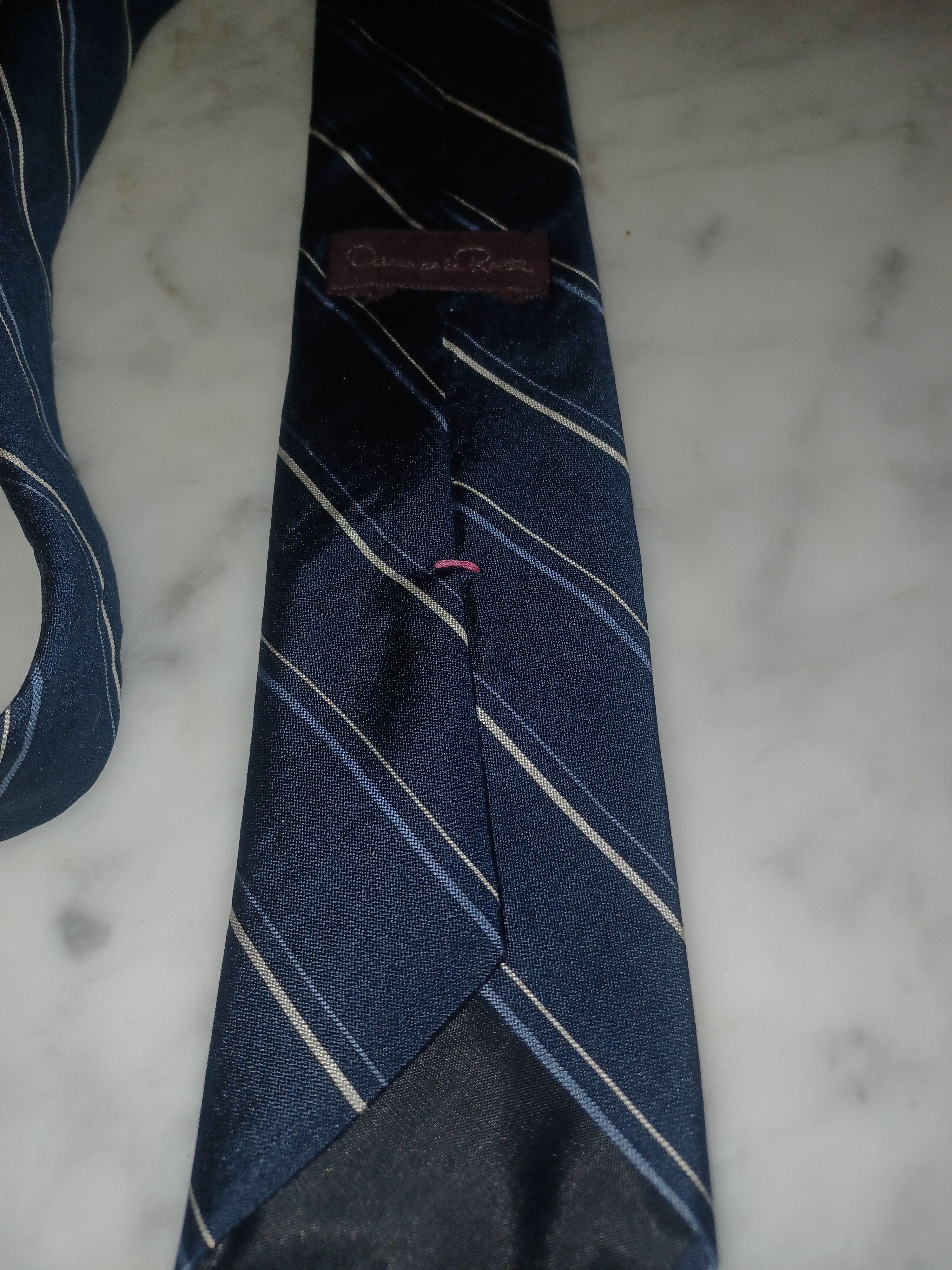 Oscar De La Renta Oscar de la Renta Men's 100% Silk Tie Navy Striped Size ONE SIZE - 2 Thumbnail