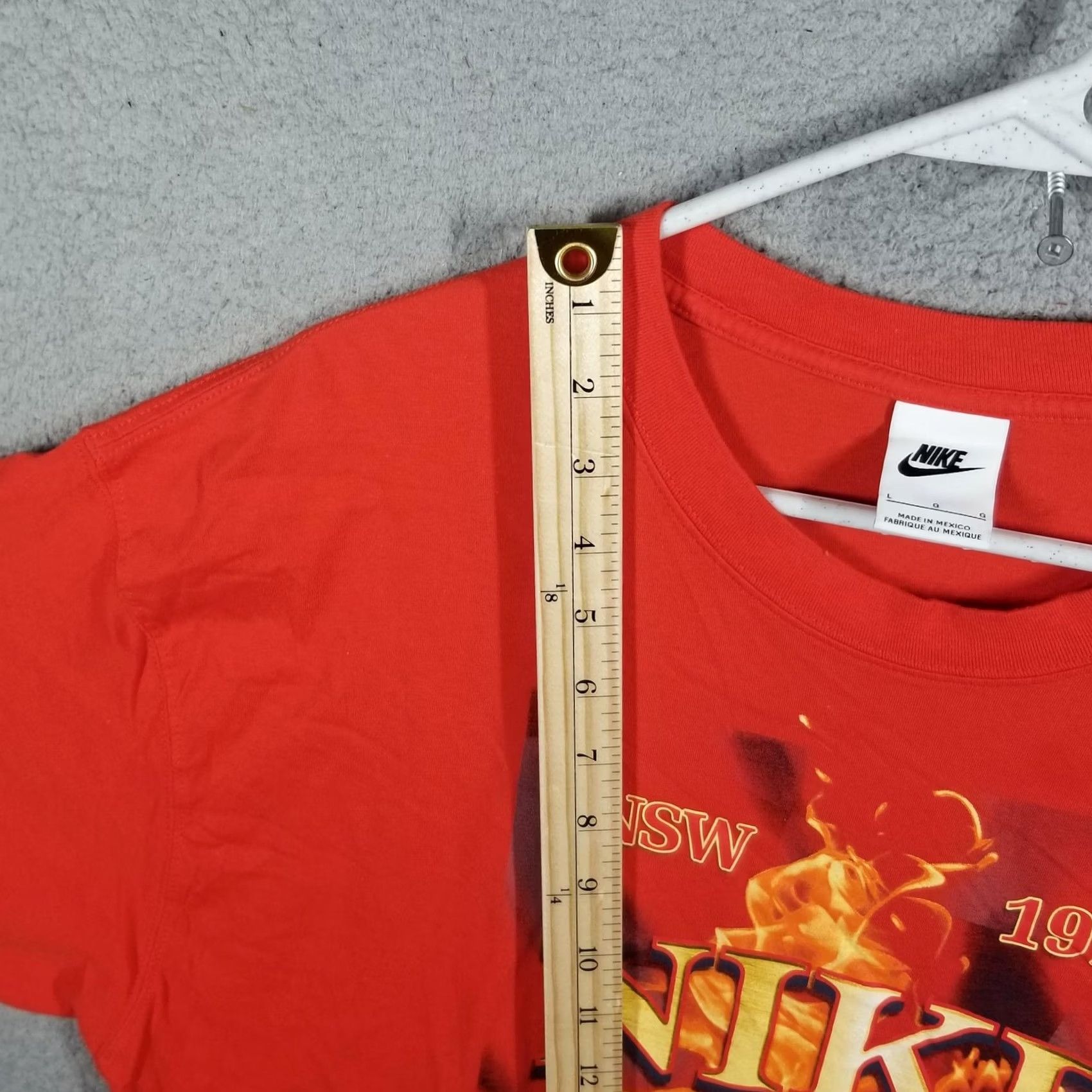 Nike Nike Shirt Mens L Red NSW 1972 Sportswear Graphic Tee Flame Cotton Size US L / EU 52-54 / 3 - 5 Thumbnail