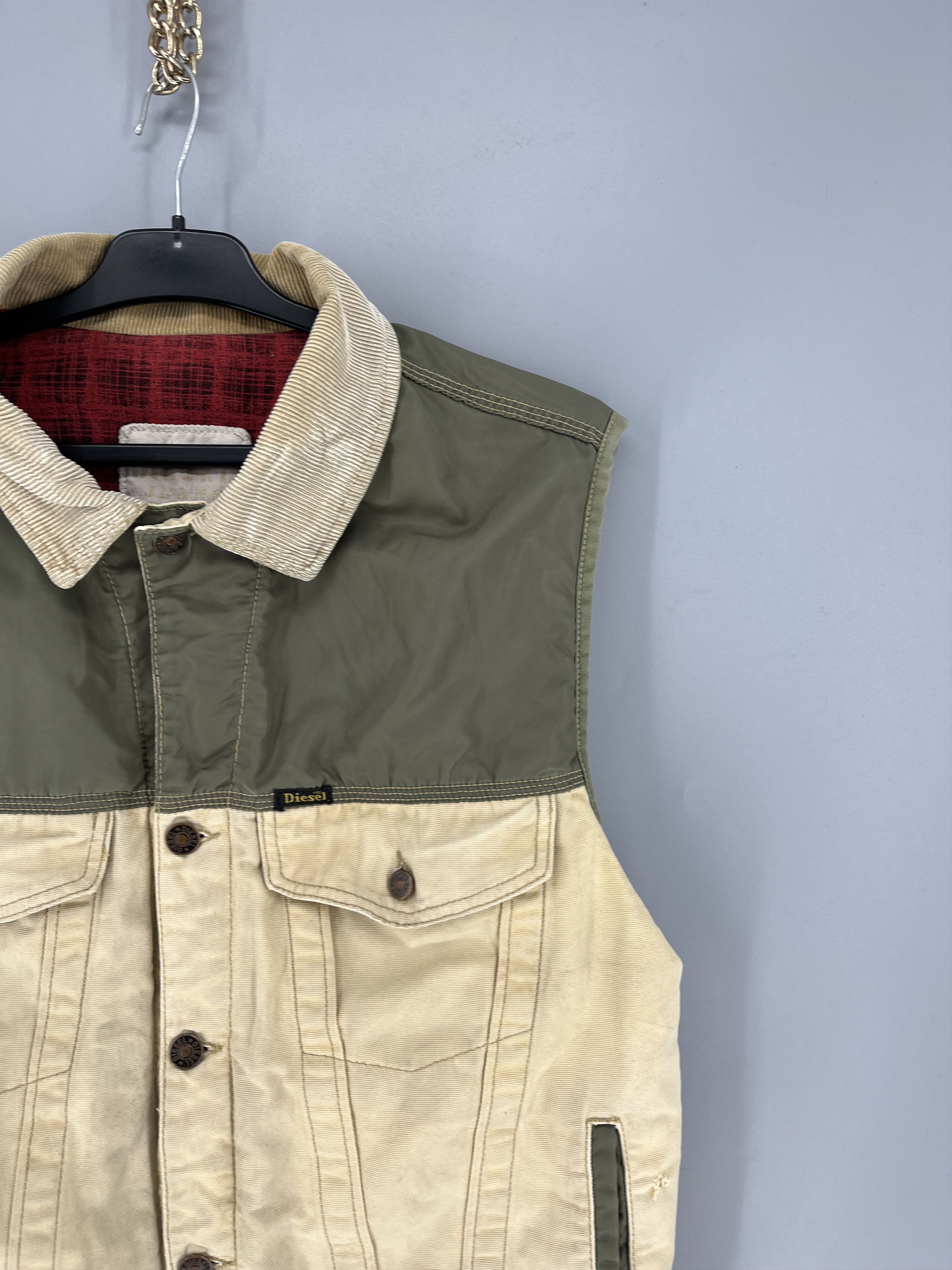 Diesel Vintage Diesel Vest Mens M Made In Italy Beige Canvas Size US M / EU 48-50 / 2 - 5 Thumbnail