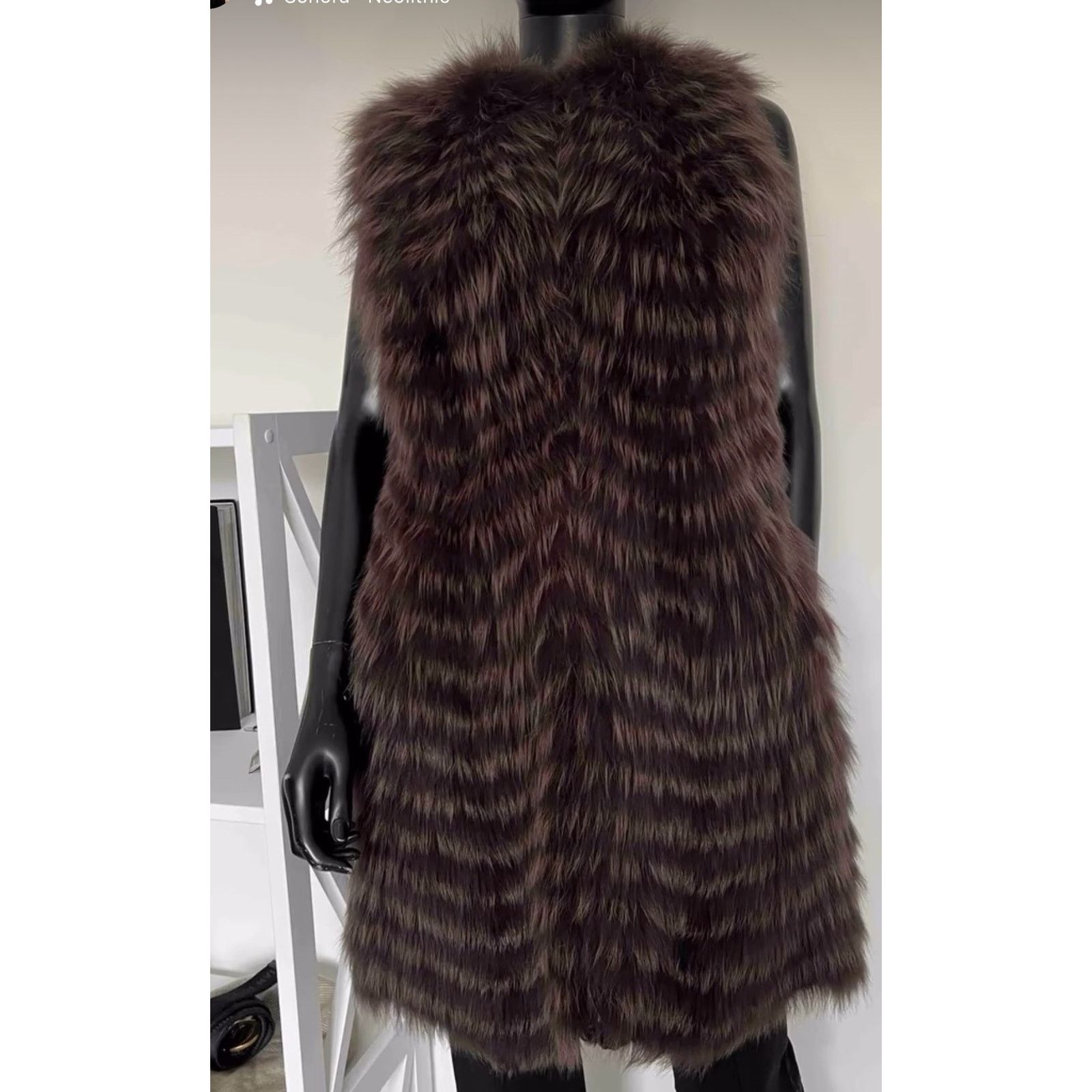 Dior Christian Dior Sleeveless Fox Fur Coat Size 38 - Excellent Size S / US 4 / IT 40 - 1 Thumbnail