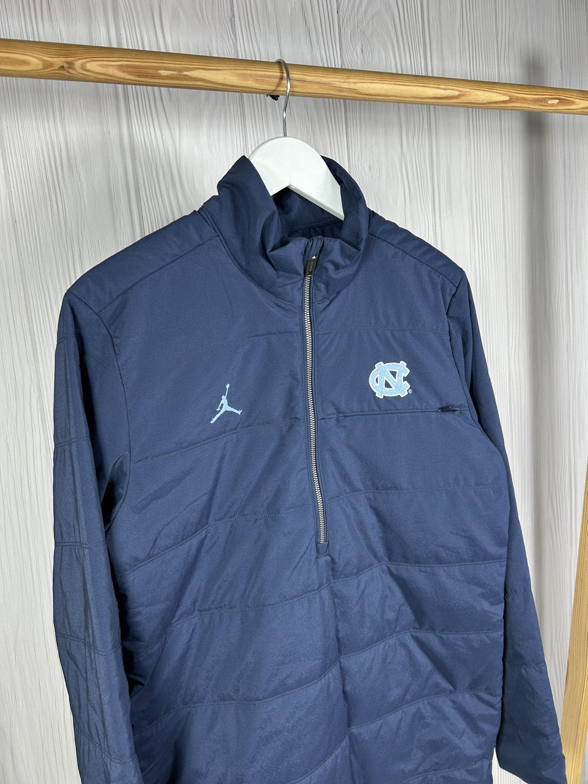 Jordan Brand Nike Jordan North Carolina Tar Heels UNC Quilted Jacket Sz S Size US S / EU 44-46 / 1 - 3 Thumbnail