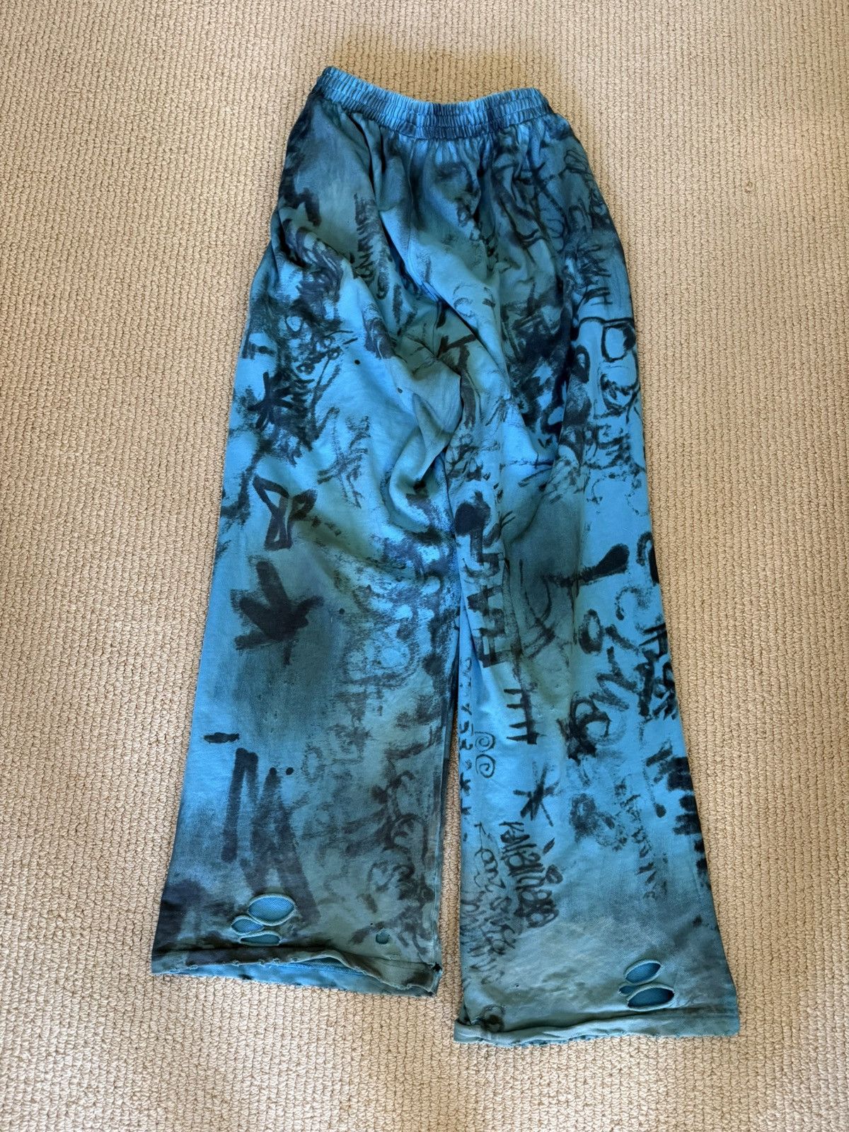 Balenciaga Balenciaga skater sweatpants Size US 28 / EU 44 - 2 Thumbnail