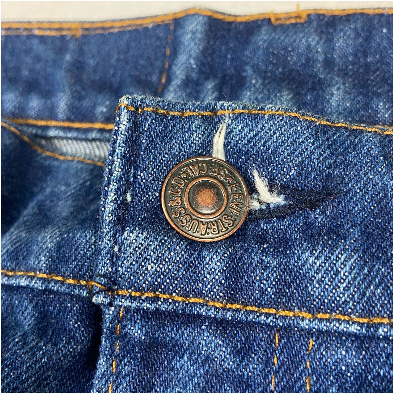 Levi's Vintage Levi’s 20517 Made in USA – 1986 Orange Tab Size US 40 / EU 56 - 9 Thumbnail