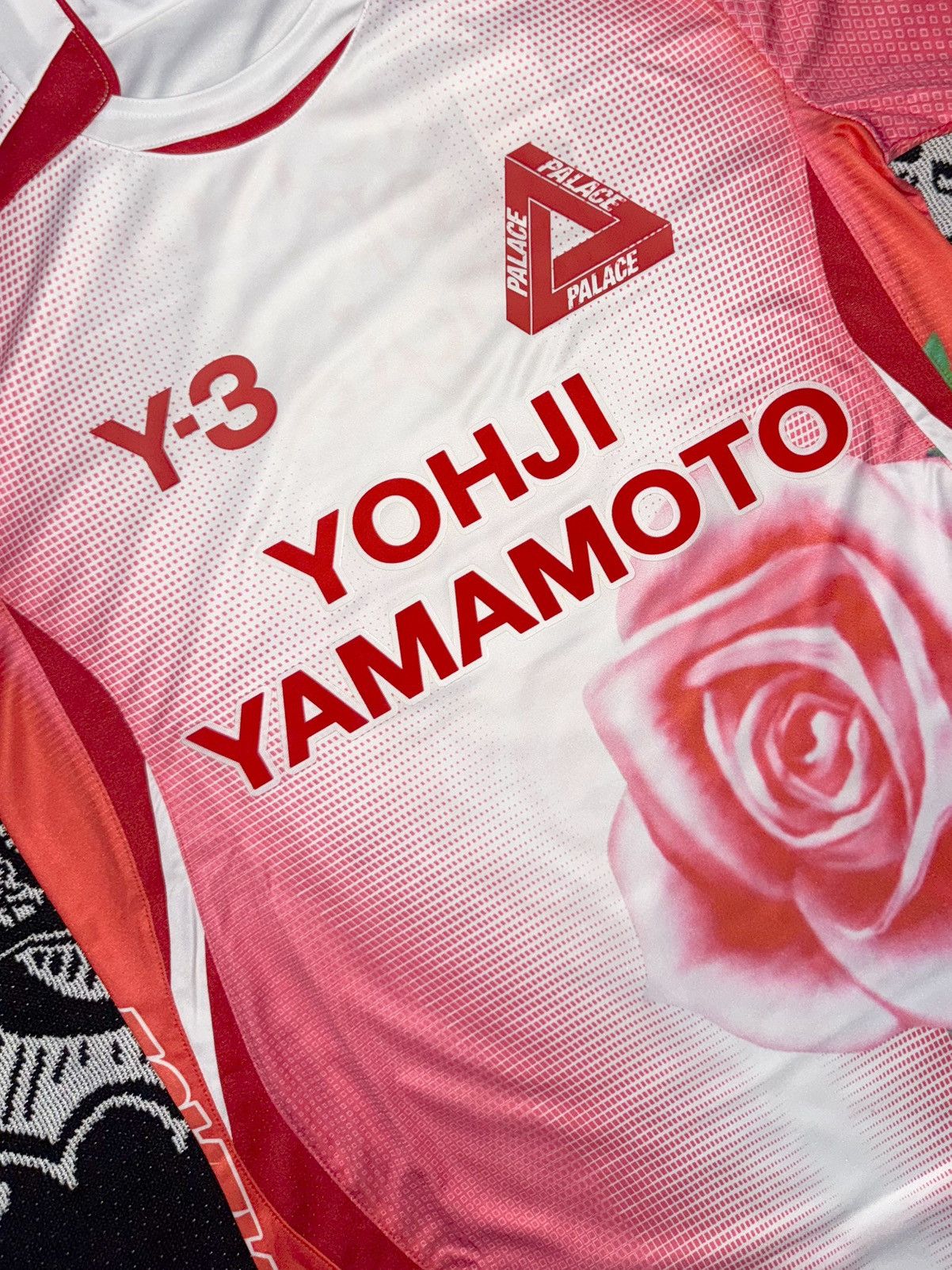 Palace × Y-3 × Yohji Yamamoto Palace x Y-3 Rose Football Jersey XS (HN9879) Size US XS / EU 42 / 0 - 2 Thumbnail