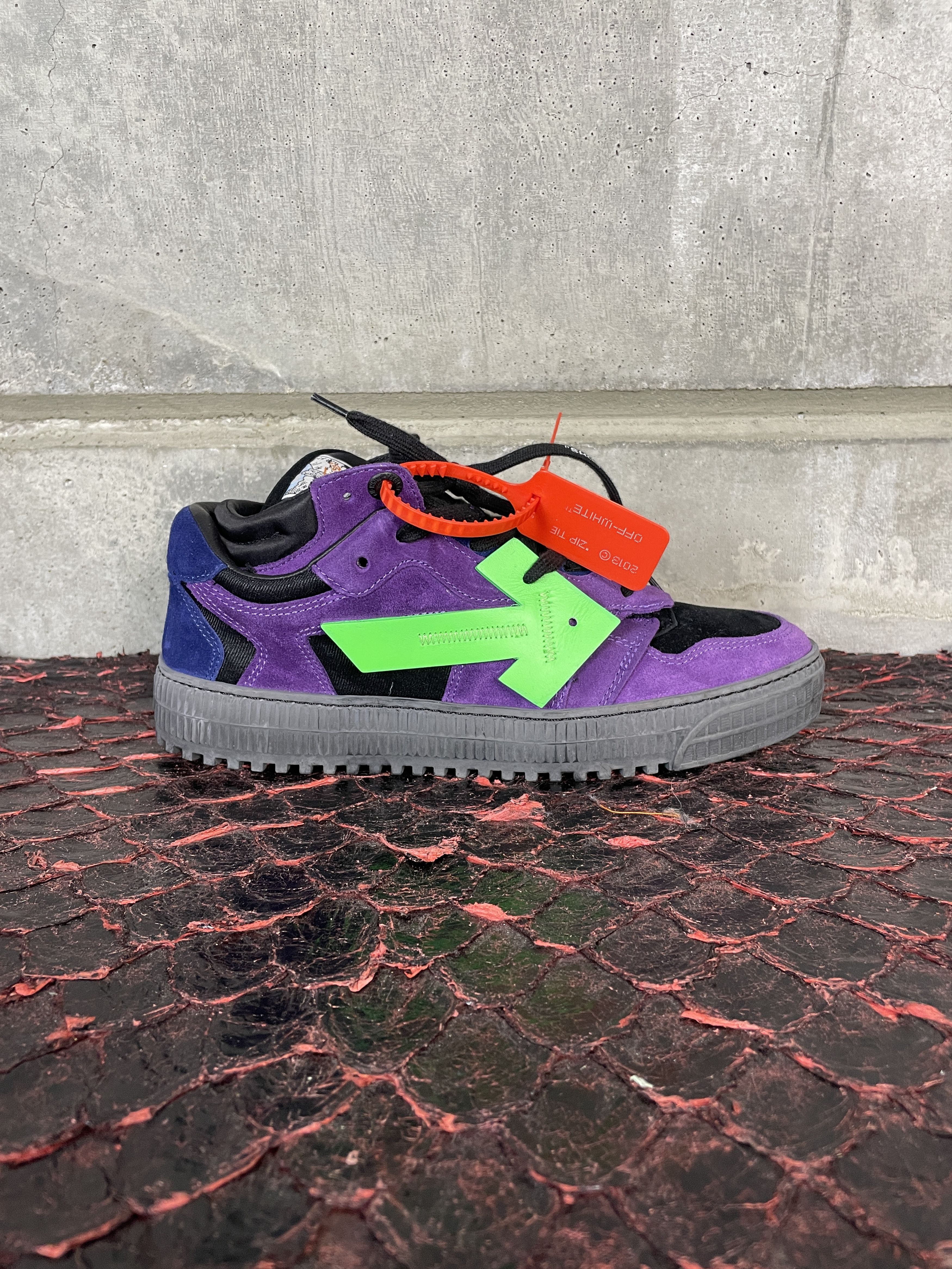 Off-White Off-White Off-Court Low Sneakers PURPLE Size US 7 / EU 40 - 7 Thumbnail