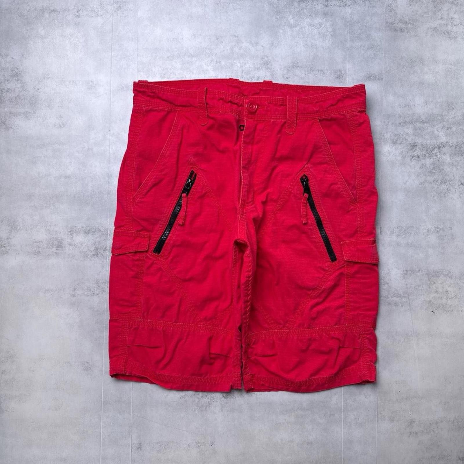 Armani Exchange Y2K Armani Exchange Cargo 00s Red Zipper Pockets Shorts Size US 29 - 1 Thumbnail