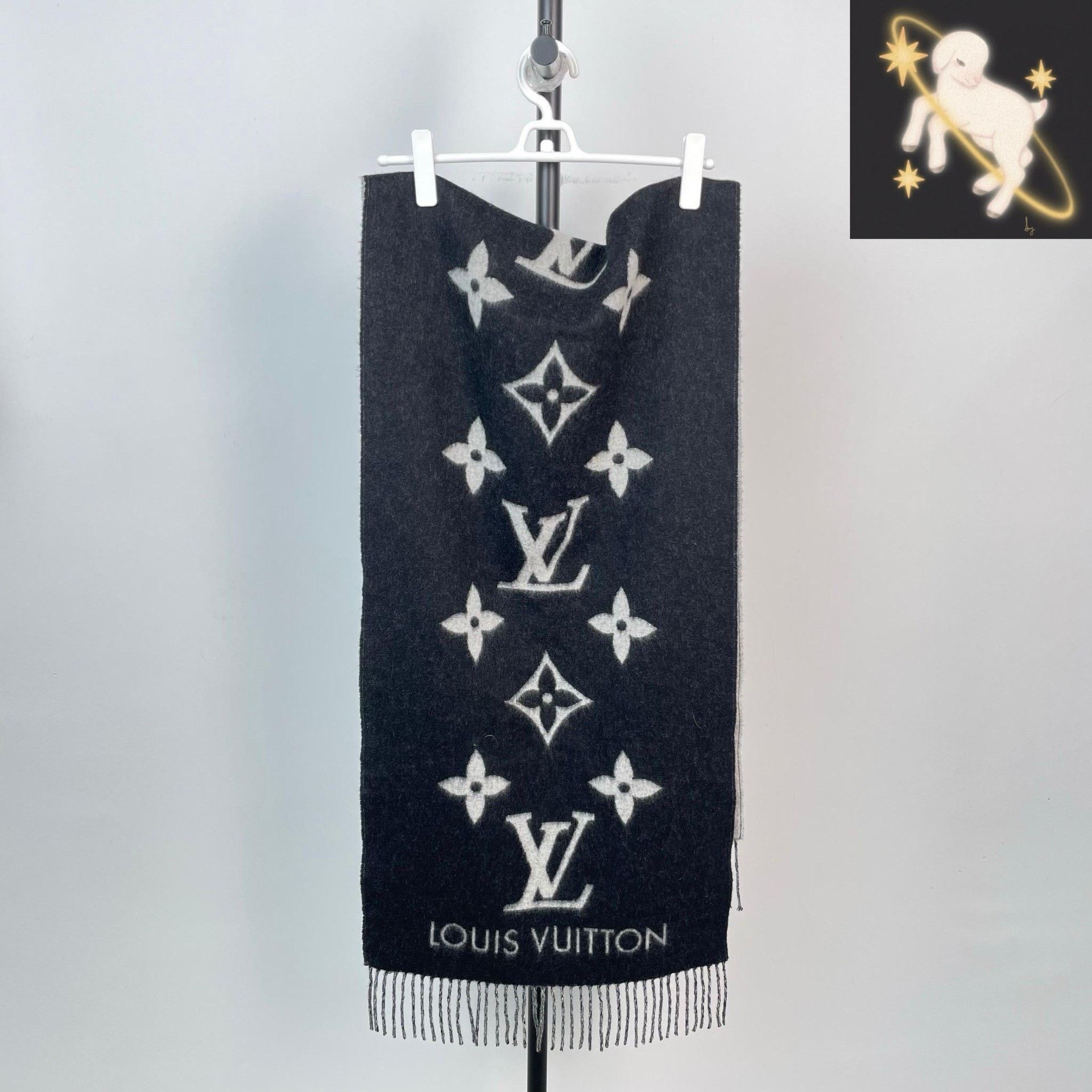 Louis Vuitton Louis Vuitton Gray Scarf S Men Size ONE SIZE - 1 Thumbnail