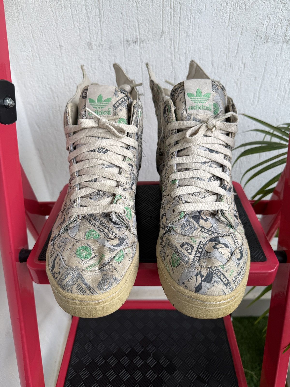 Adidas × Jeremy Scott Dollar wings sneaker Size US 9 / EU 42 - 6 Thumbnail