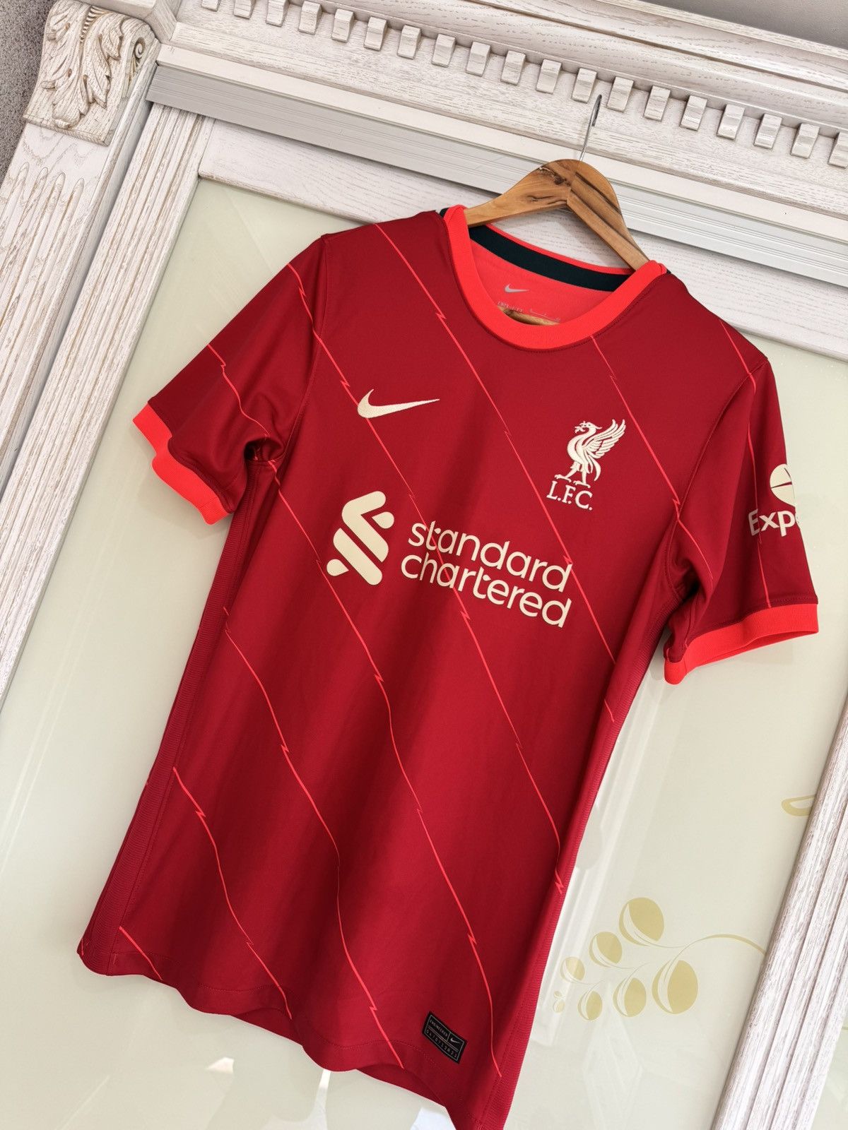 Nike Liverpool 2021-2022 Home Soccer Jersey Football Kit Shirt Size US S / EU 44-46 / 1 - 3 Thumbnail