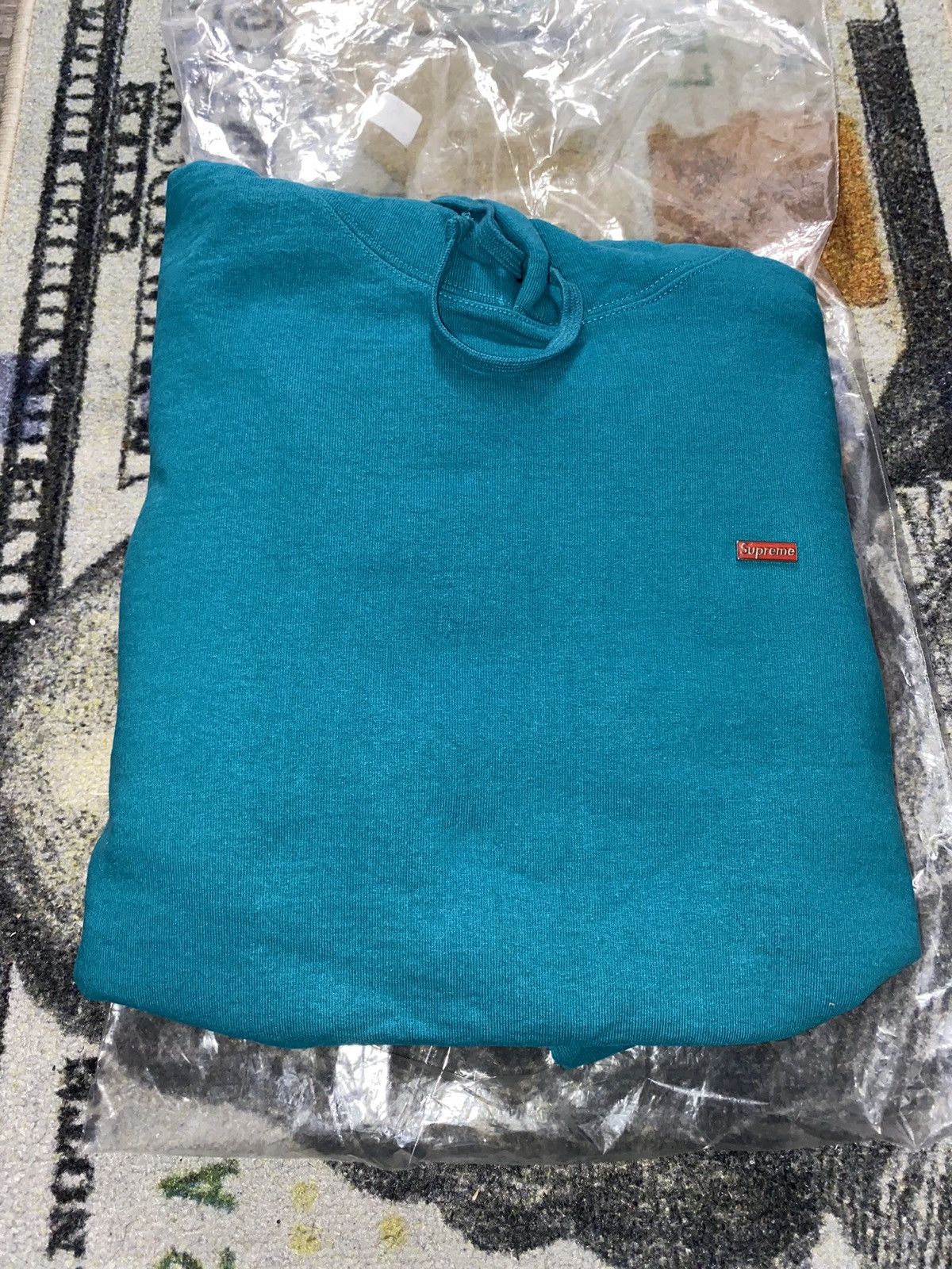 Supreme Supreme Enamel Small Box Logo Hoodie Size US XL / EU 56 / 4 - 1 Thumbnail