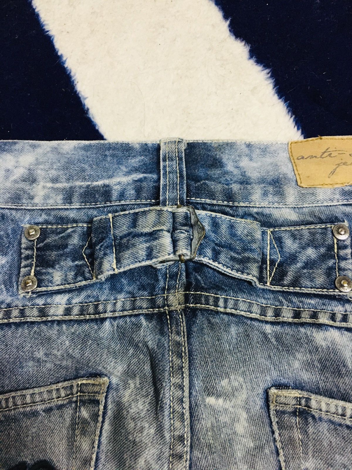 Japanese Brand Anti Label Acid Wash Jeans (16) Size US 30 / EU 46 - 4 Thumbnail