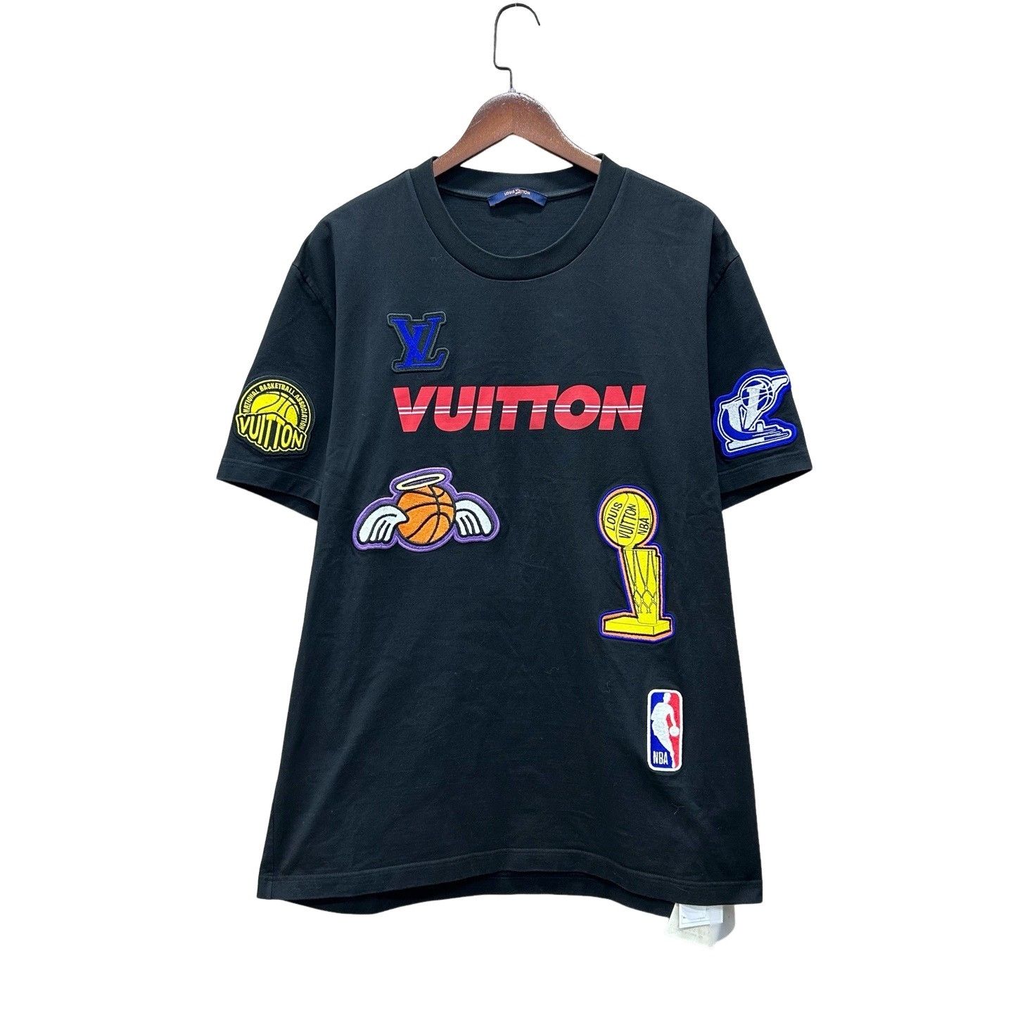 Louis Vuitton Louis Vuitton x NBA Graphic T-Shirt Size XXL Size US XXL / EU 58 / 5 - 1 Thumbnail
