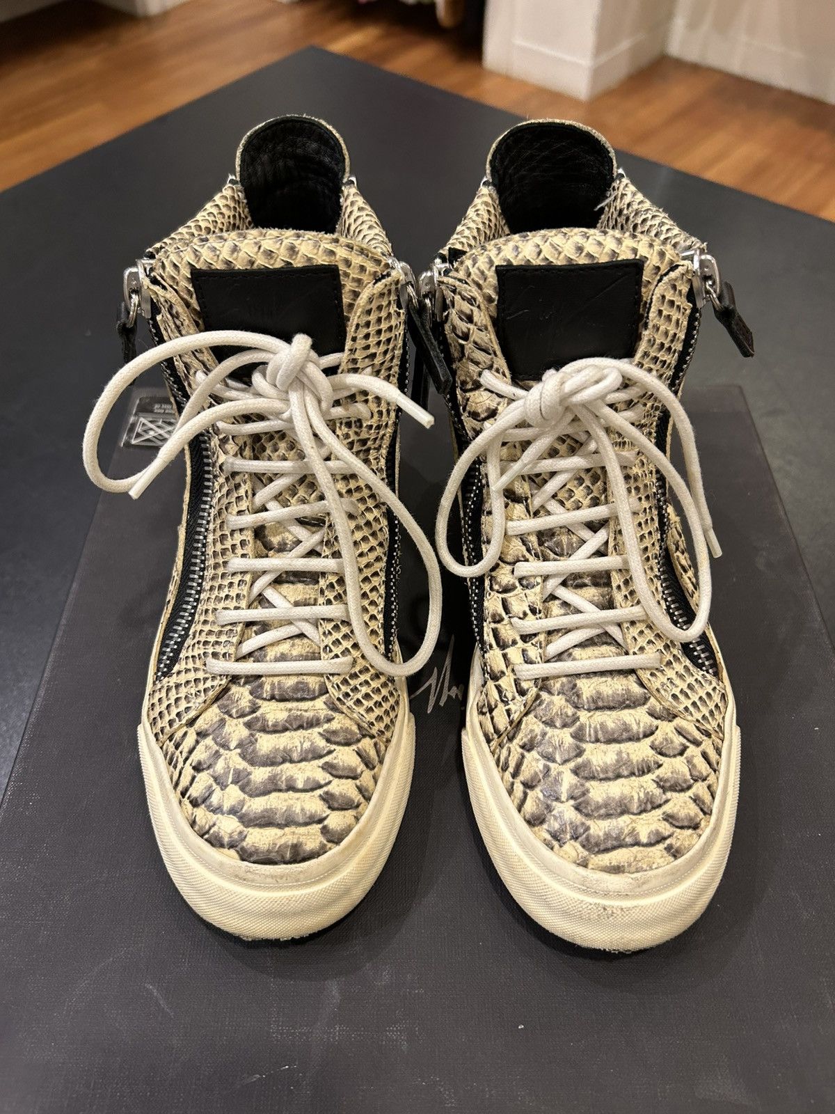 Giuseppe Zanotti Giuseppe Zanotti Zip High Top Scale Sneakers Size US 5 / IT 35 - 4 Thumbnail
