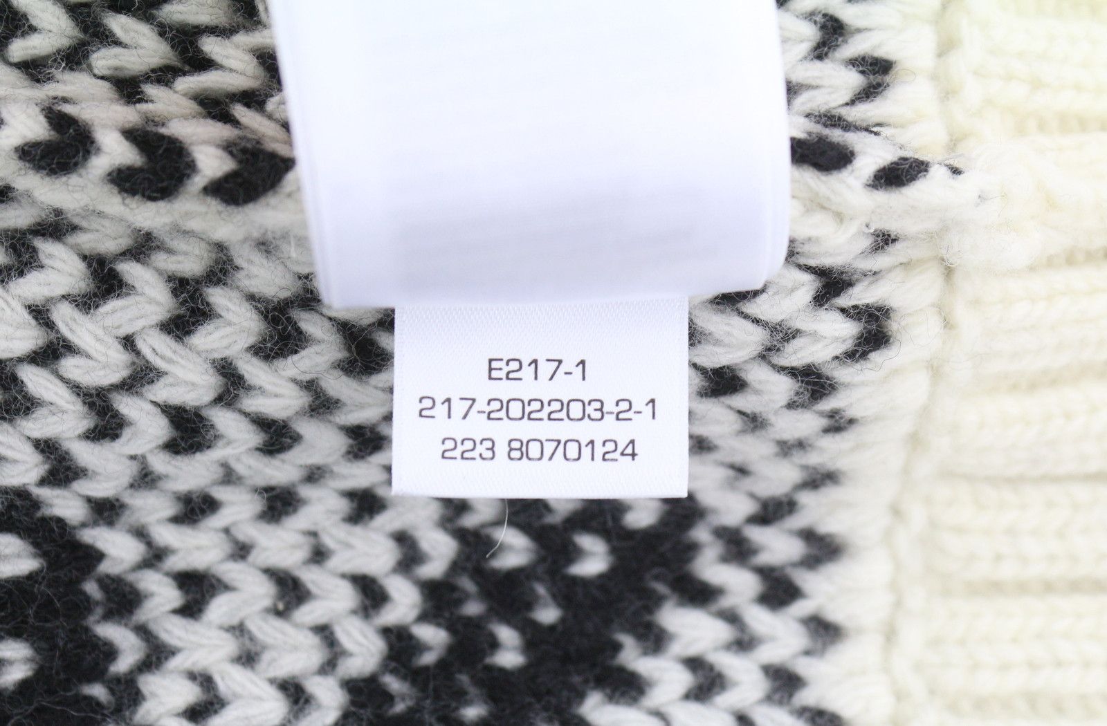 Gant HOUNDSTOOTH ROLLNECK XL Cream Wool Blend Jumper 87246 Size US XL / EU 56 / 4 - 12 Thumbnail