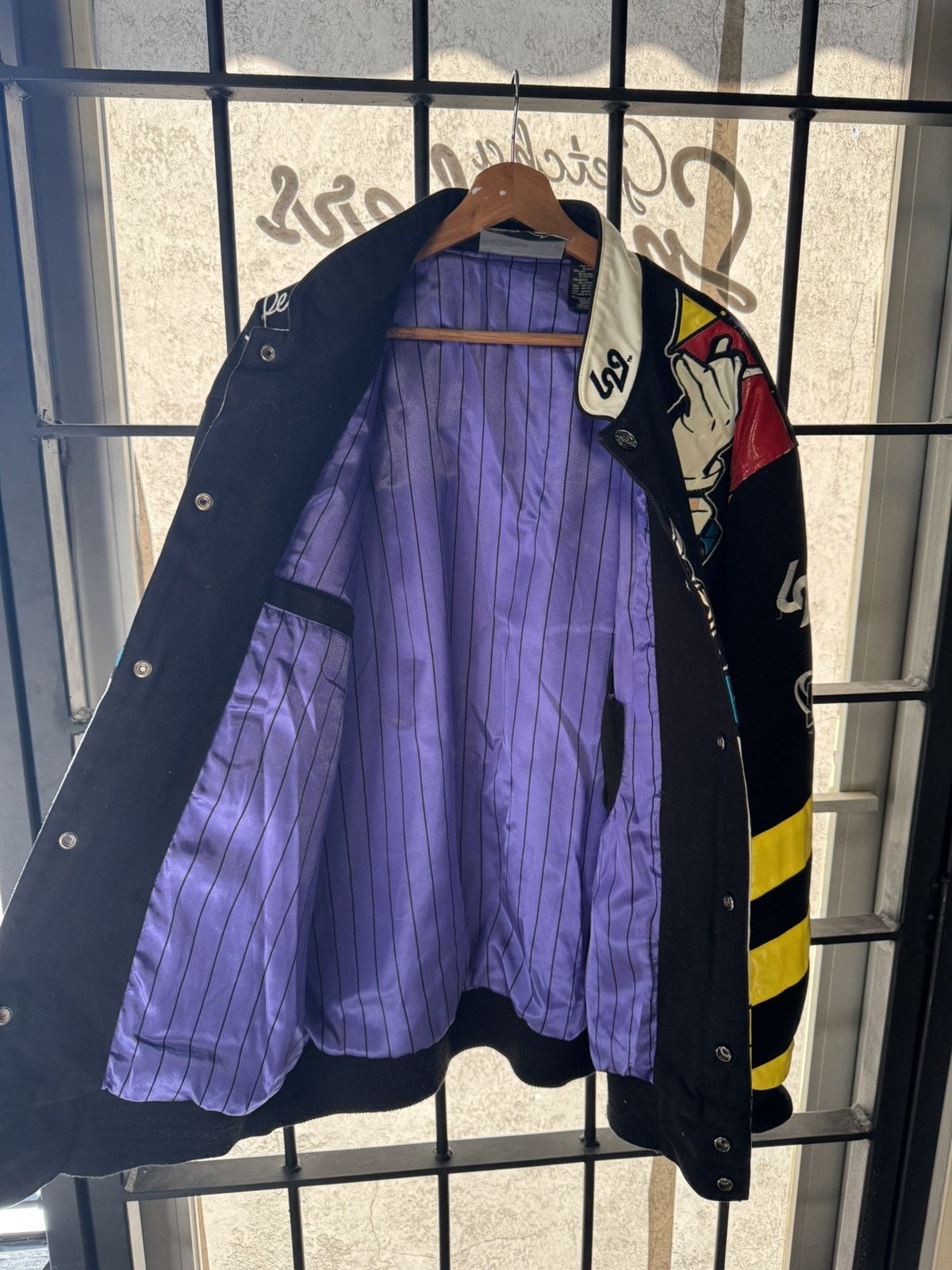 DC Comics 2007 DC Original Unique Penguin Batman Jacket XL Size US XL / EU 56 / 4 - 10 Thumbnail