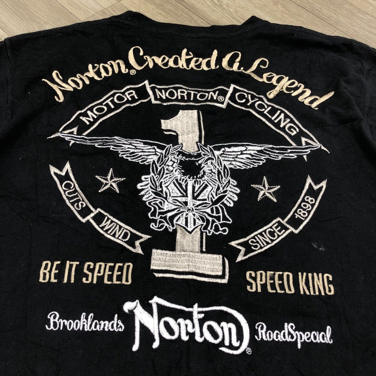 Japanese Brand × Norton 2000s Norton Motorcycle English Ducth Embroidered Tshirt Size US L / EU 52-54 / 3 - 5 Thumbnail
