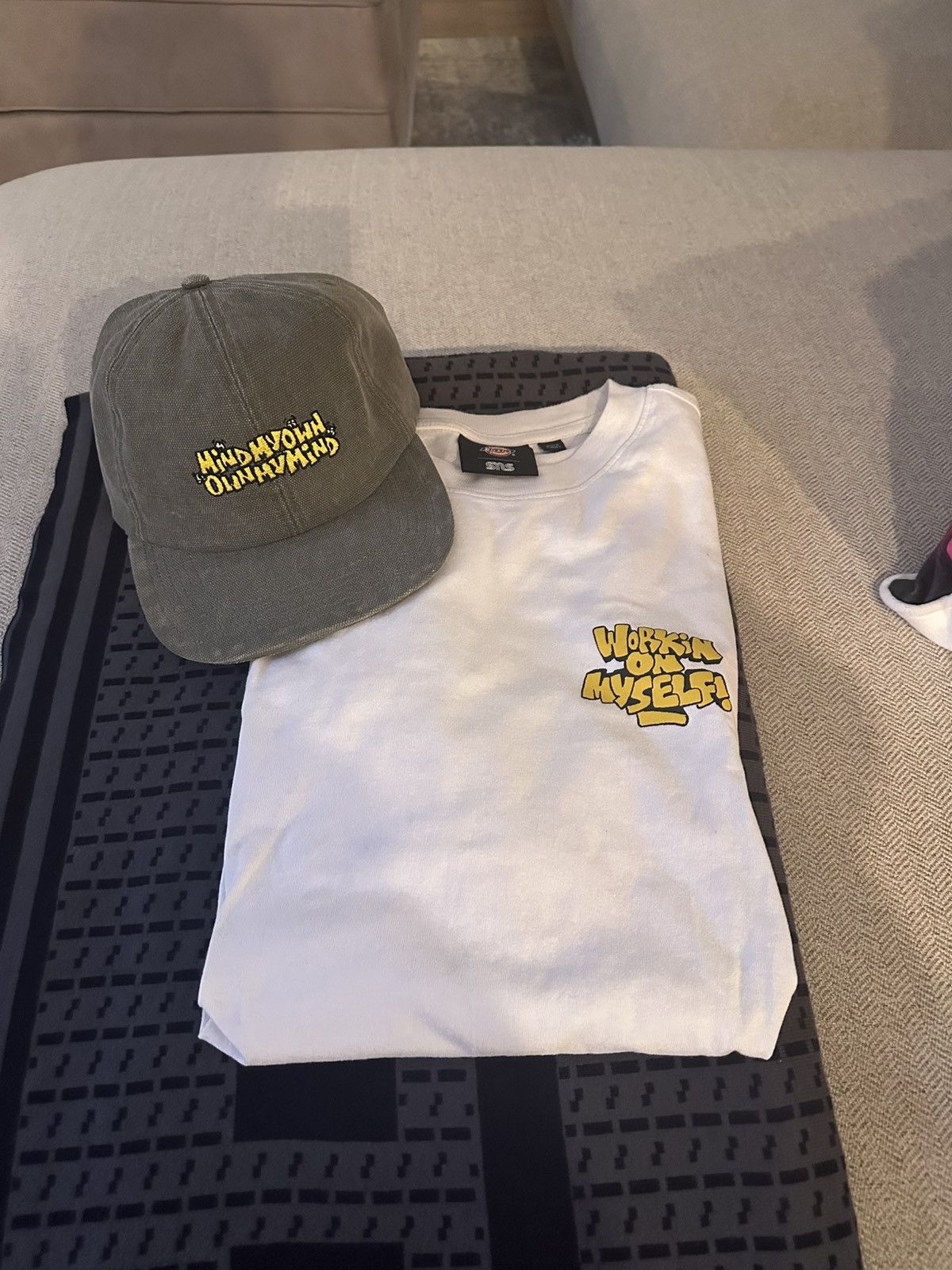 Dickies × Sneakersnstuff Dixies x SNS T-Shirt & Hat ‘Mind My Own’ Size ONE SIZE - 1 Thumbnail