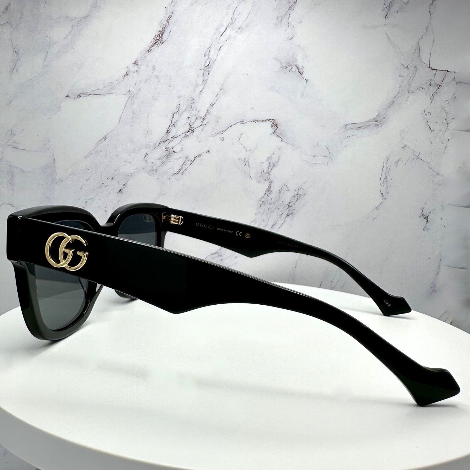 Gucci New Gucci Sunglasses Black Gold GG Logo 52-21-145 Authentic Size ONE SIZE - 5 Thumbnail