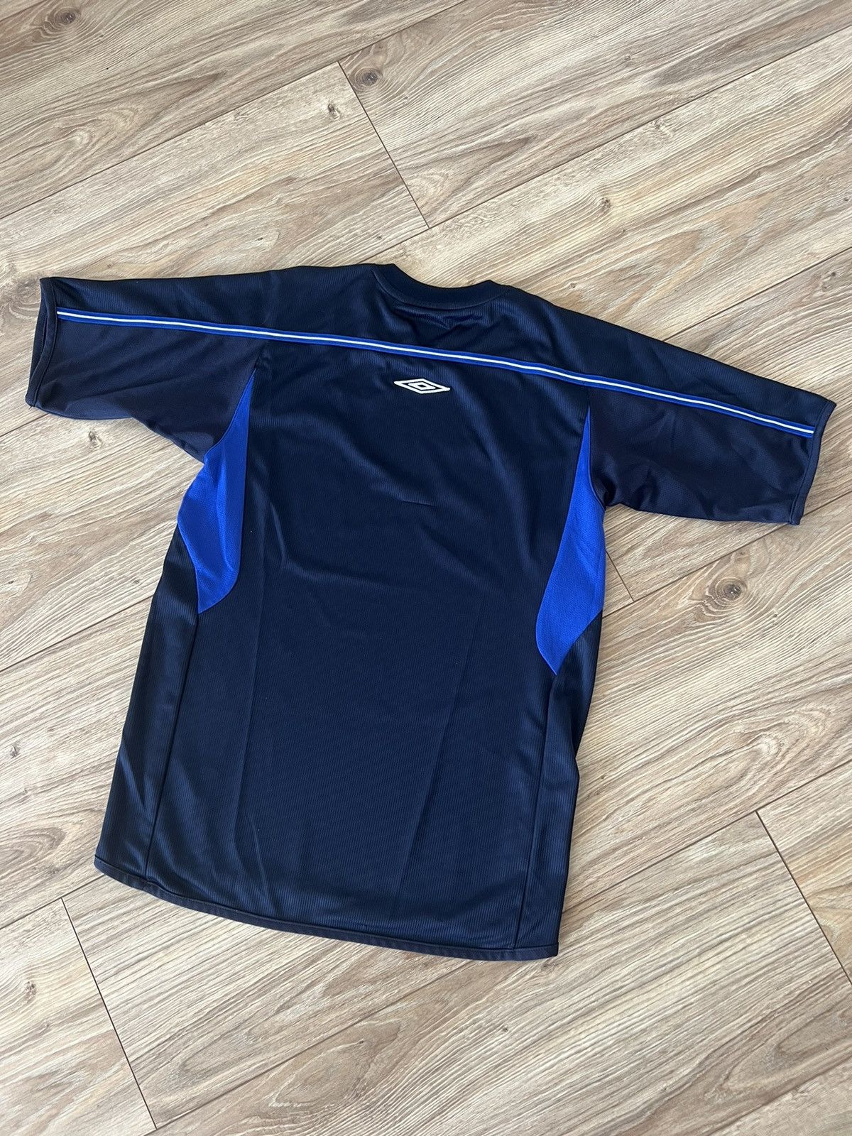 Vintage Soccer Jersey Umbro Everton 00s Vintage Training Size US S / EU 44-46 / 1 - 7 Thumbnail