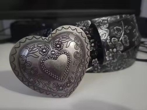 Japanese Brand 102 cm Heart Buckle Belt – PU Leather Size ONE SIZE - 6 Thumbnail