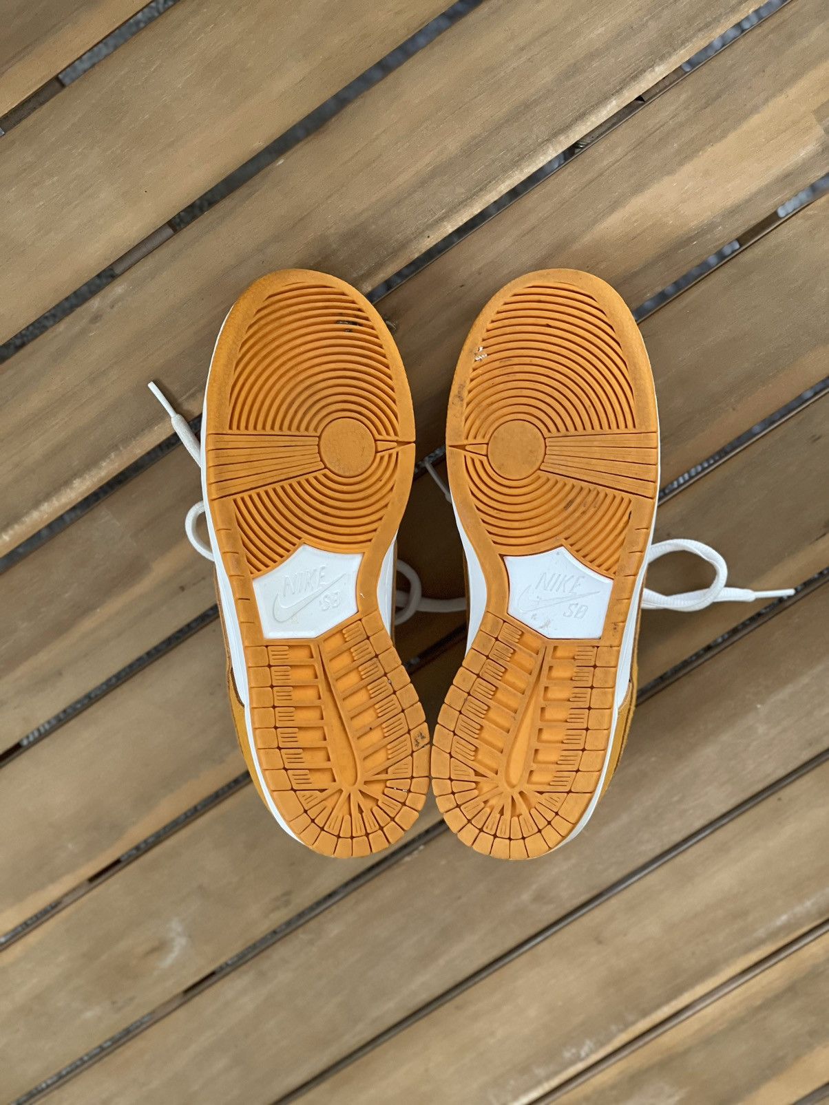 Nike Nike SB Dunk Low Size 7.5 Circuit Orange Size US 7.5 / EU 40-41 - 5 Thumbnail