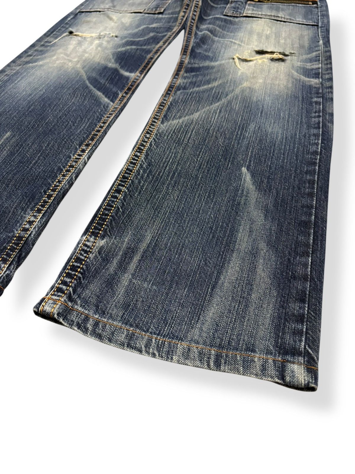 Edwin Vintage Edwin XV Whisker Washed Distressed Denim Bush Pants Size US 35 - 8 Thumbnail