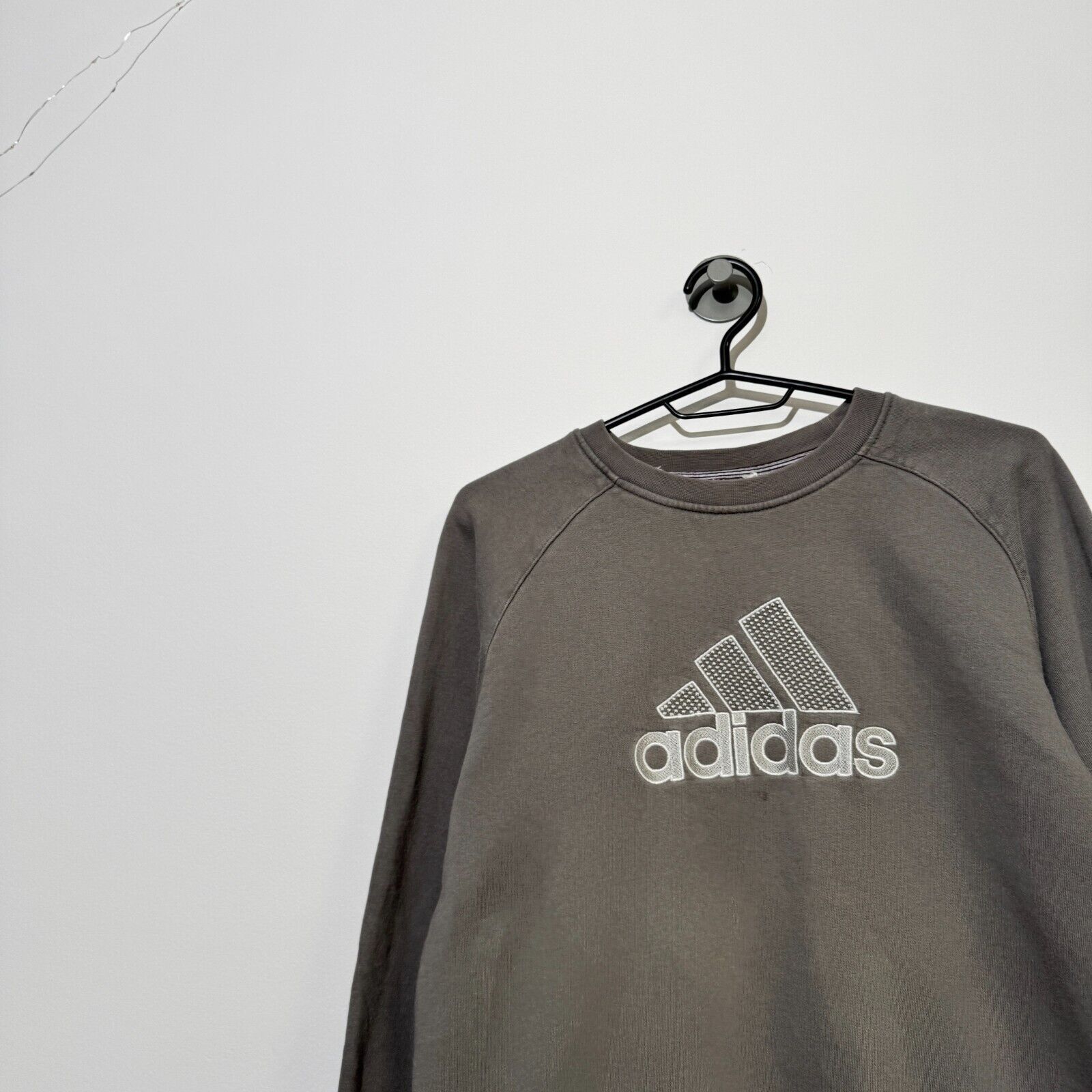 Adidas × Vintage Vintage Adidas Unisex Gray Cotton Crewneck Size S Gosha YZY Size US S / EU 44-46 / 1 - 4 Thumbnail
