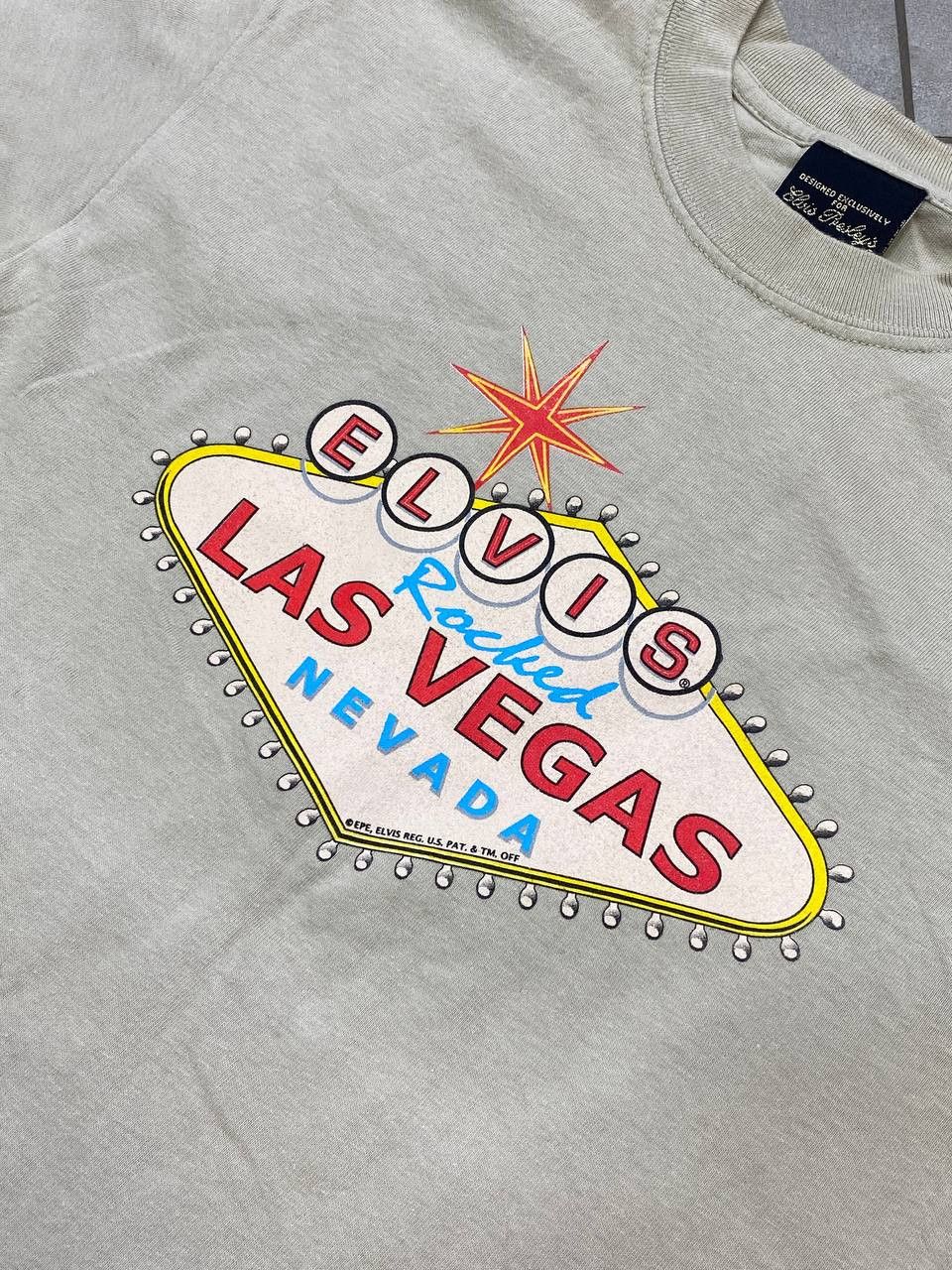 Band Tees Vintage Elvis Presley 1999 Elvis Rocked Las Vegas T-Shirt Size US S / EU 44-46 / 1 - 8 Thumbnail