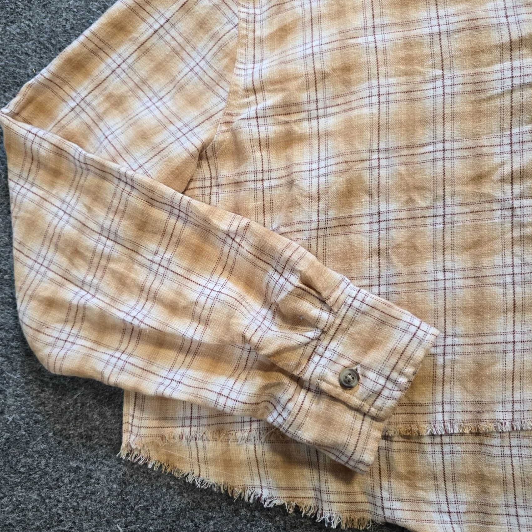 Aeropostale Aeropostale Top Women Medium Beige Tan Plaid Flannel Cropped Button Up Shirt Size M / US 6-8 / IT 42-44 - 4 Thumbnail