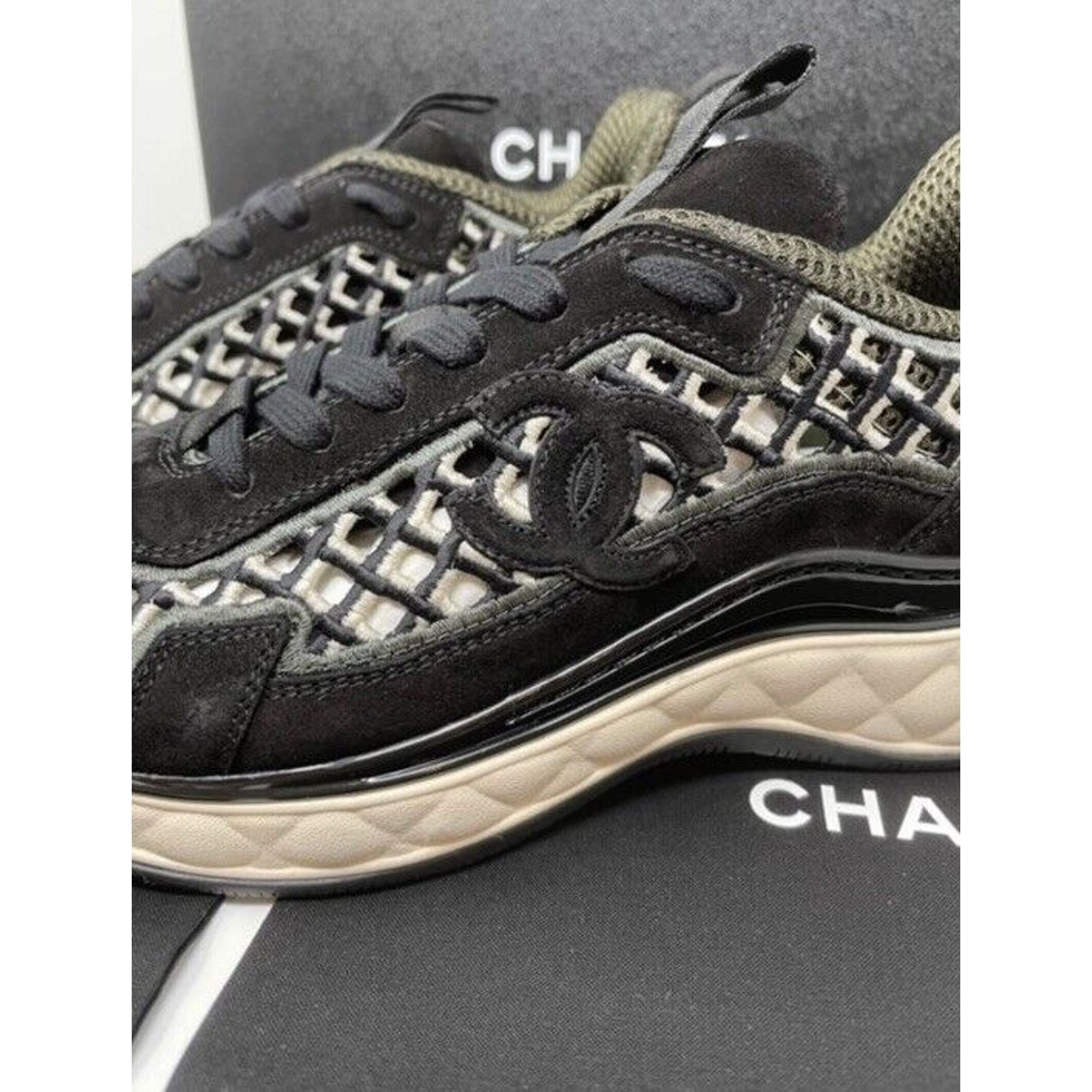 Chanel Chanel Sneakers 21C G37126 Size 38 NIB Size US 7 / IT 37 - 3 Thumbnail