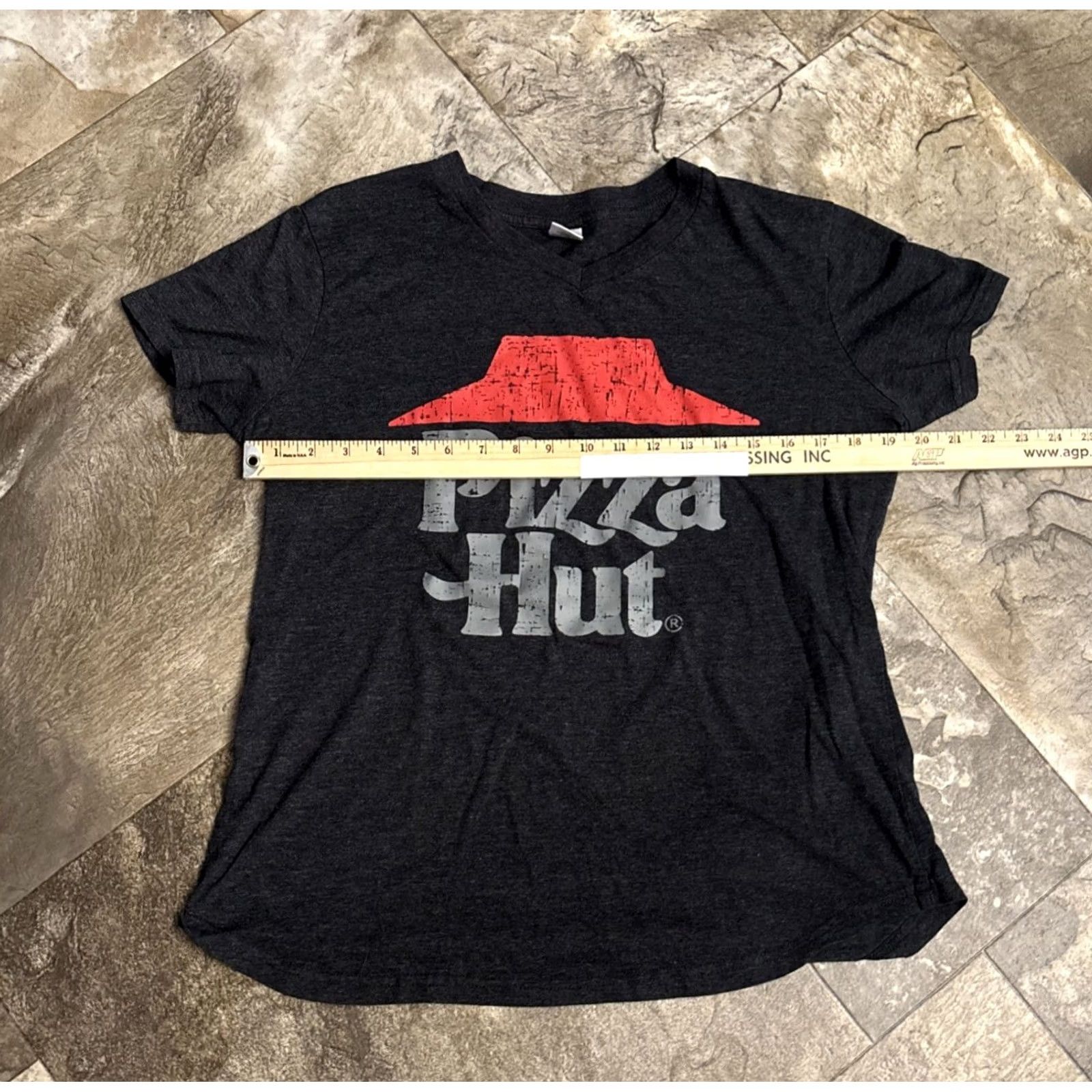 Vintage Pizza Hut Womens T-Shirt Sz L Gray V-Neck Short Sleeve Casual Restaurant 2303 Size L / US 10 / IT 46 - 3 Thumbnail