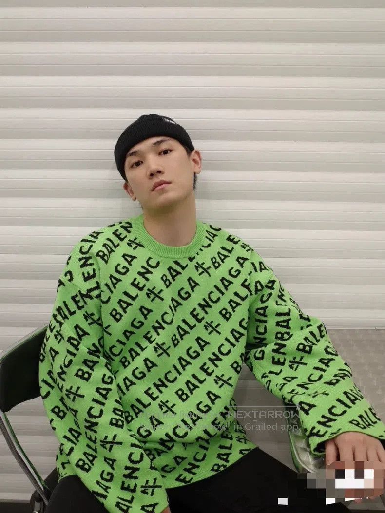 Balenciaga Balenciaga Ox Year Limited Green Logo Sweater, XS Size Size US XS / EU 42 / 0 - 7 Thumbnail
