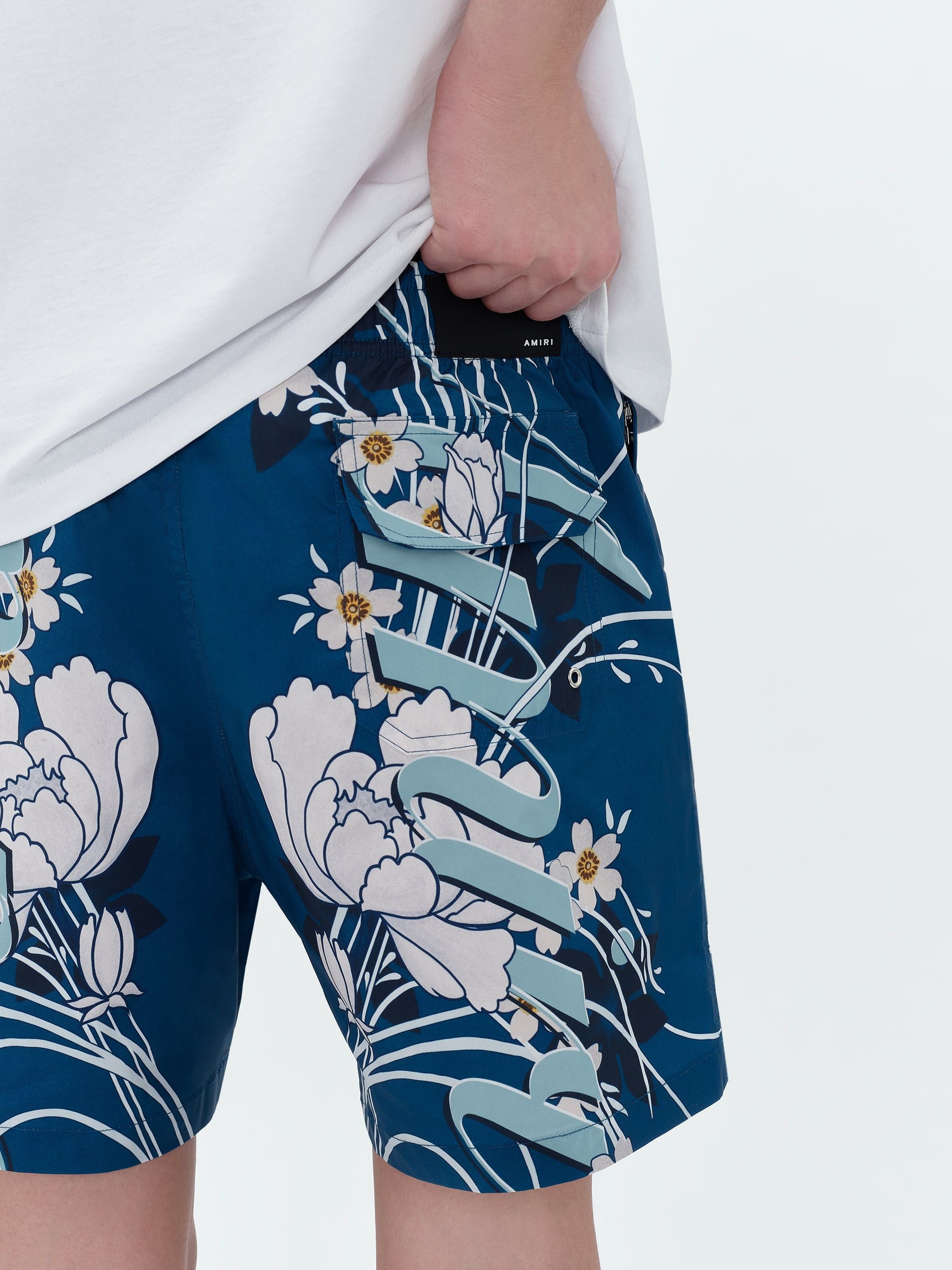 o1s1wg110825 Floral Swim Trunk Shorts in Multicolor