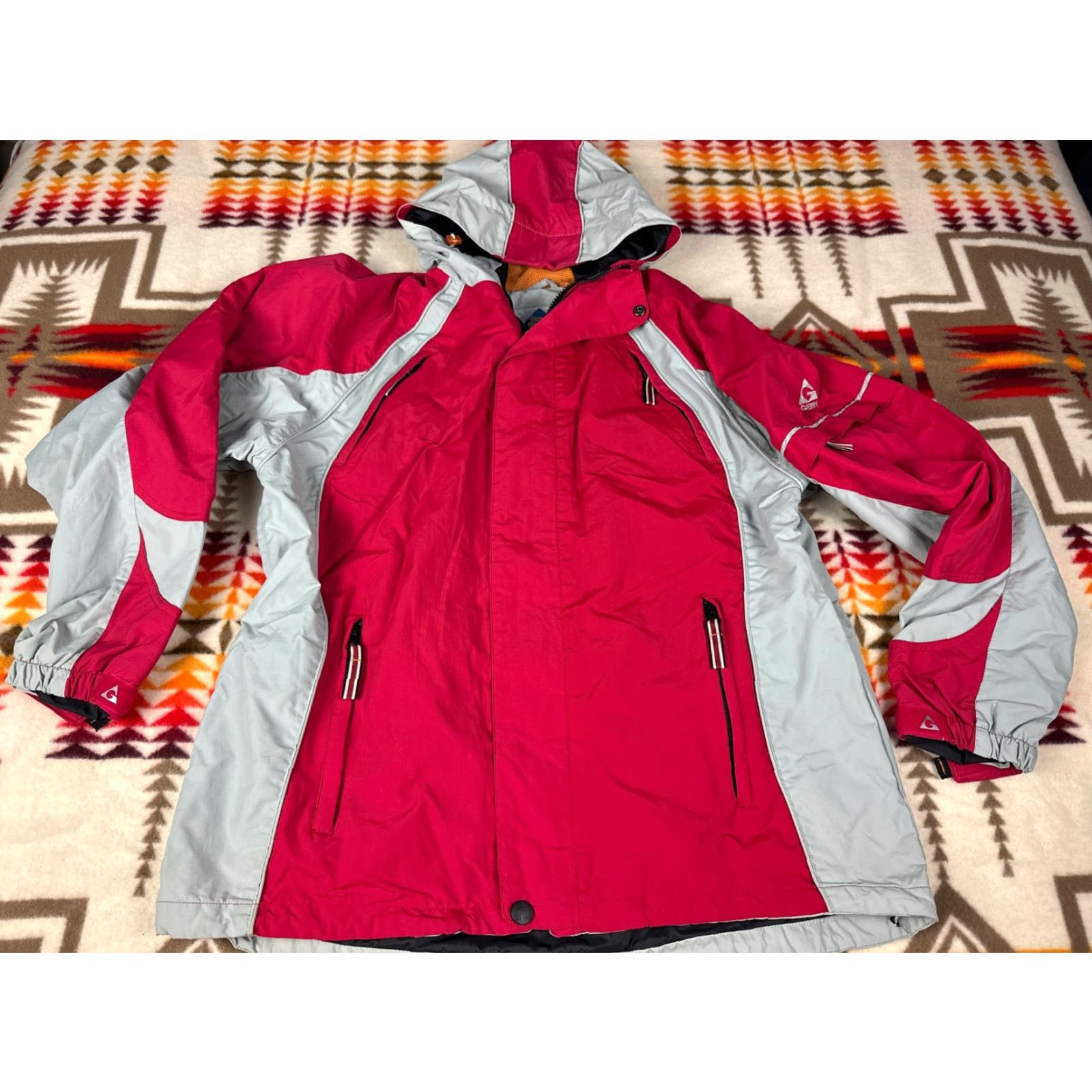 Vintage VINTAGE Gerry Hoodie Outdoor Jacket Full Zip Gray Mens L Outdoor Rain Coat Nylon Red & Gray Full Zip Jacket Mens L Size US L / EU 52-54 / 3 - 3 Thumbnail