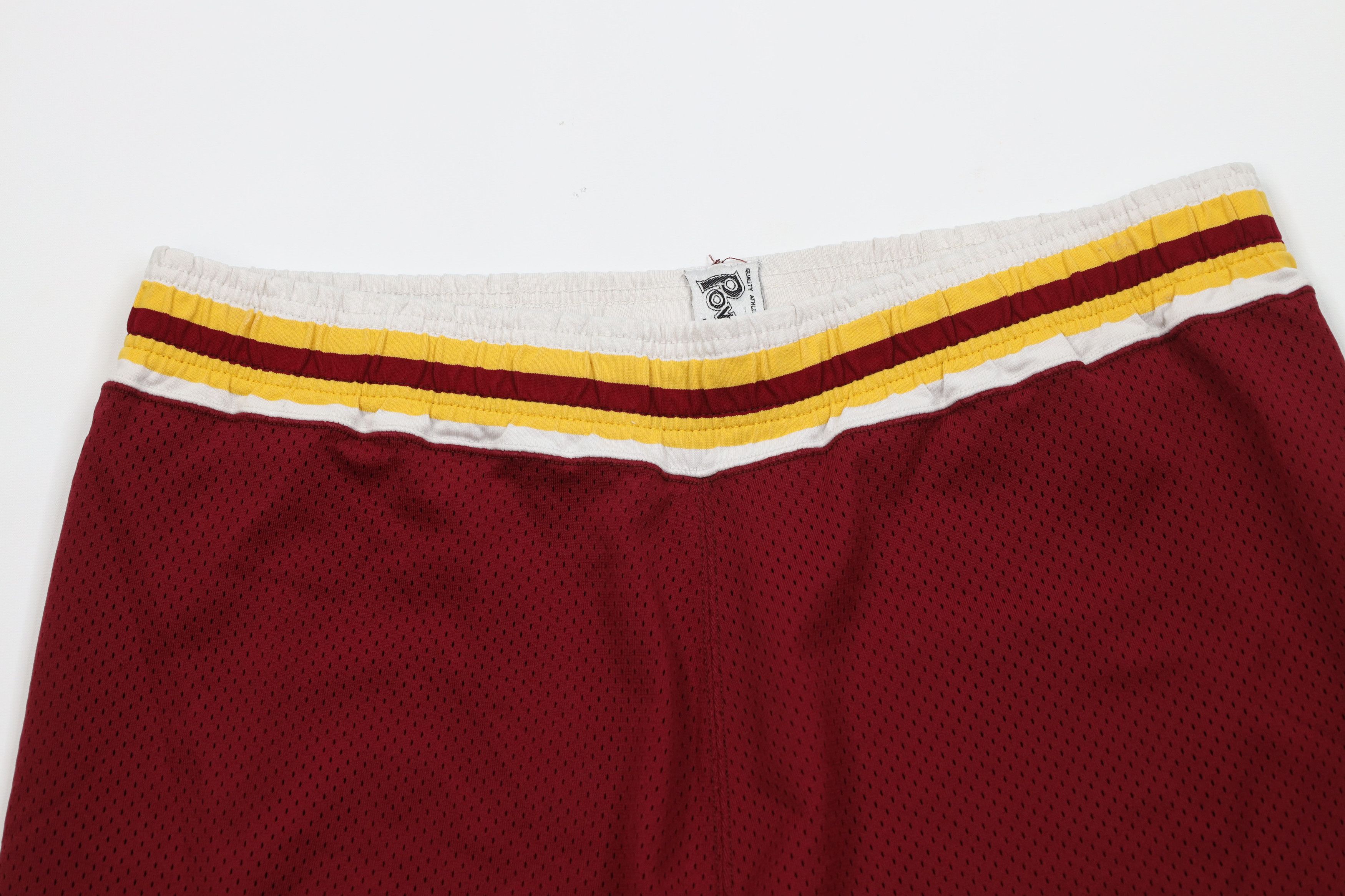 Vintage Vintage 70s 80s Streetwear Heavyweight Basketball Shorts USA Size US 36 / EU 52 - 2 Thumbnail