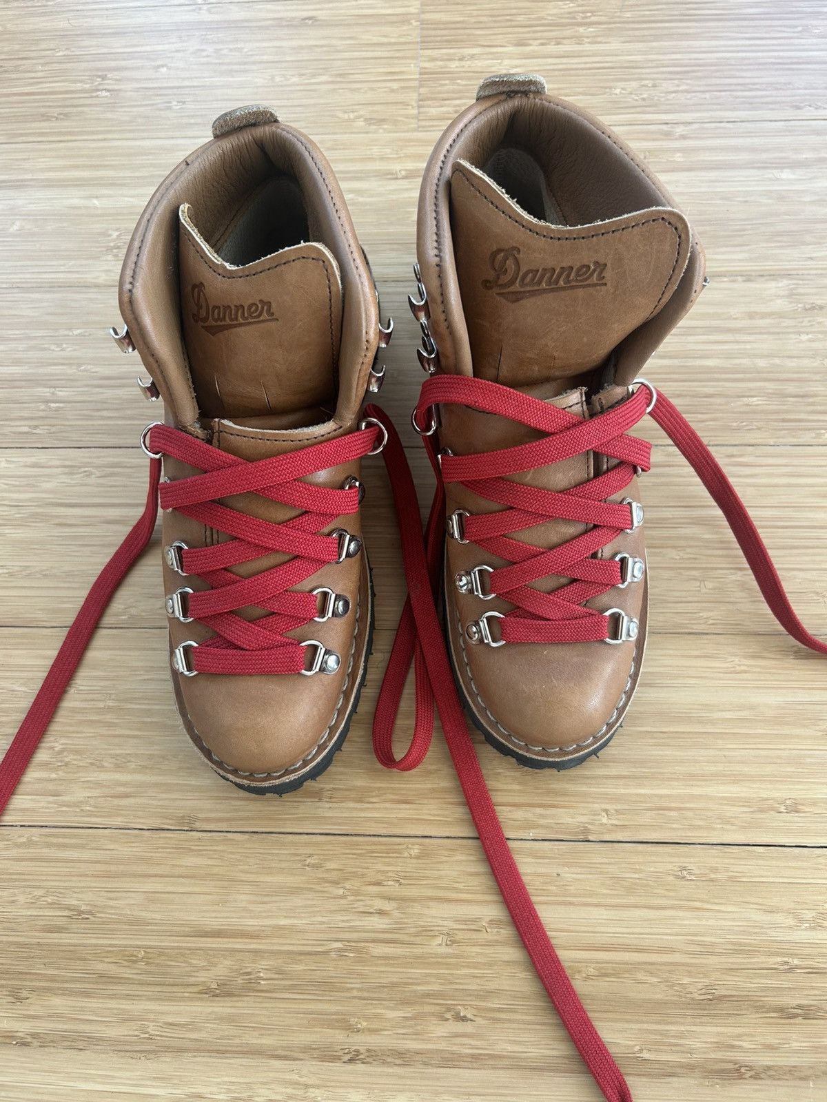 Danner W’s Danner Mountain Light Cascade Boots Size US 8.5 / IT 38.5 - 4 Thumbnail