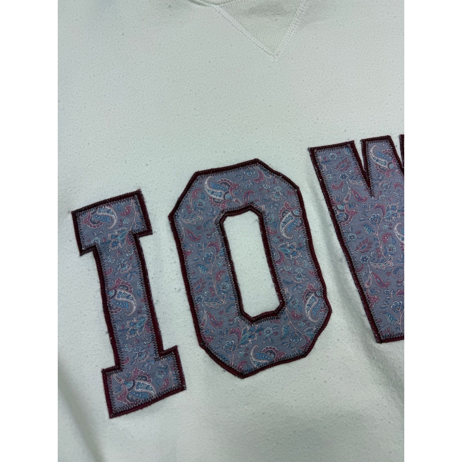 Vintage Vintage 90s Iowa Embroidered Russel Athletic Size XL Size US XL / EU 56 / 4 - 4 Thumbnail