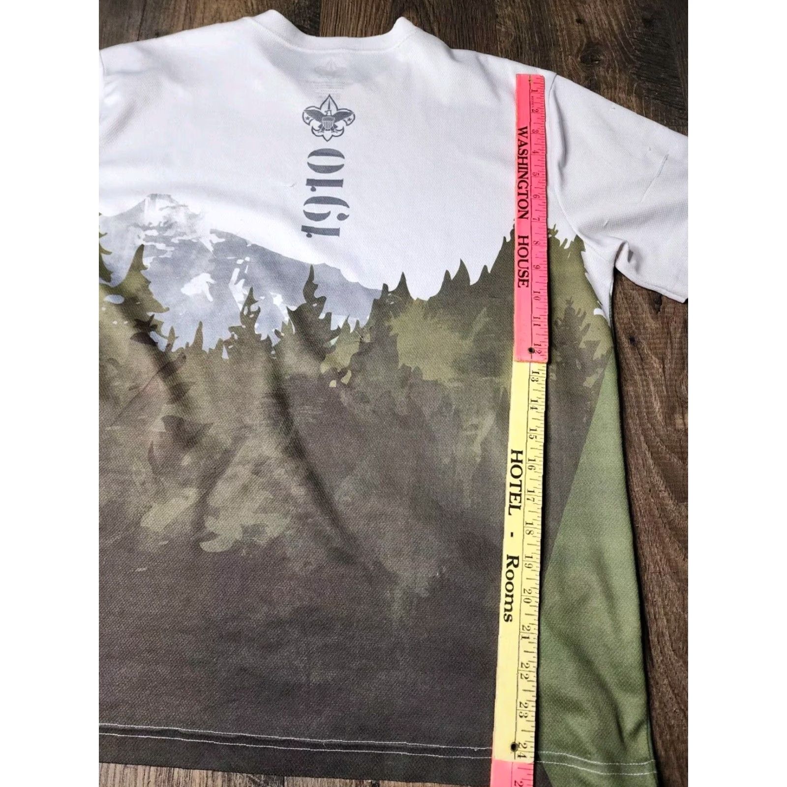 Vintage VINTAGE Boy Scouts of America T Shirt Mens M All Over Print AOP Mountains Distressed White Shirt Boys Scouts of America Mens M White T-Shirt Size US M / EU 48-50 / 2 - 2 Thumbnail