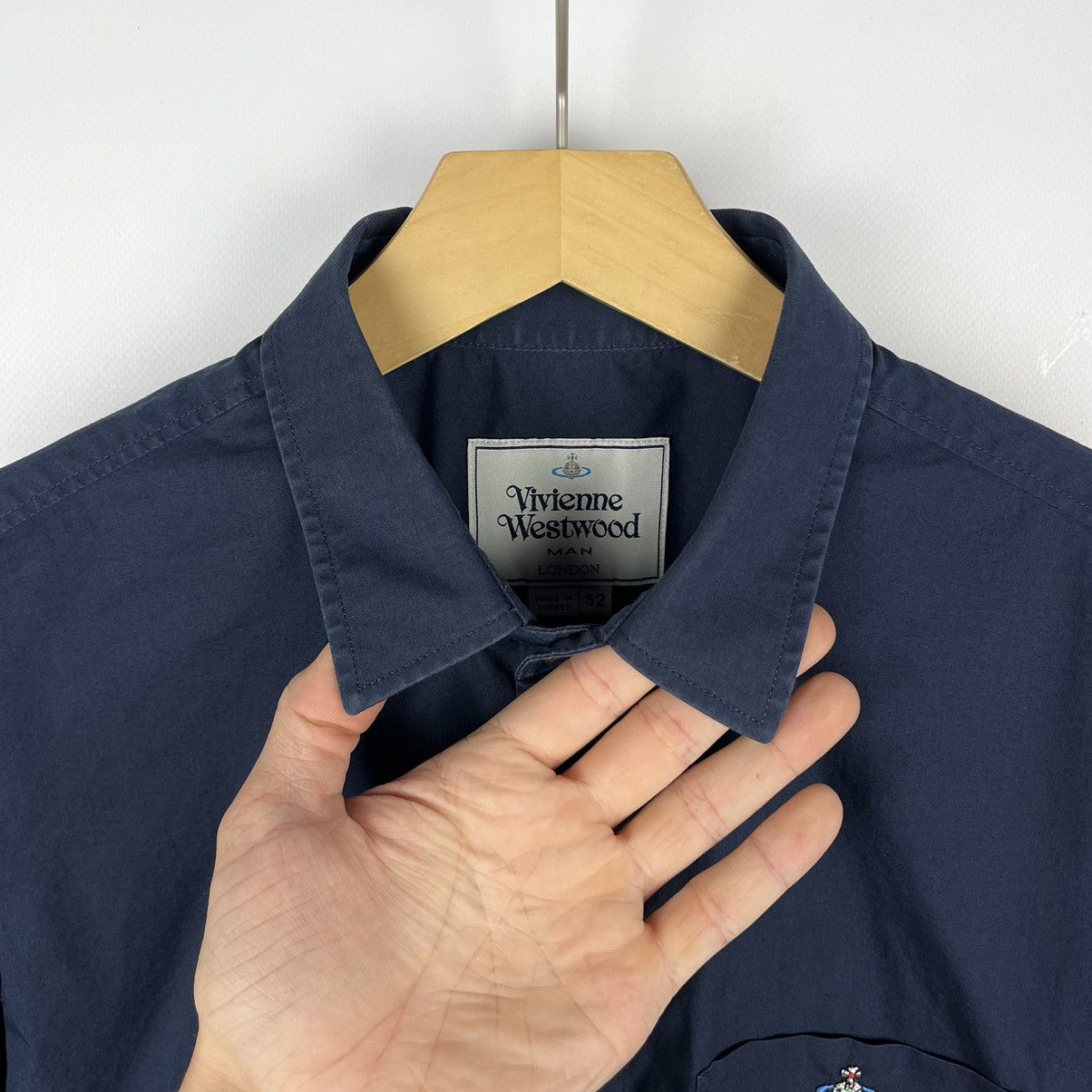 Vivienne Westwood Vivienne Westwood orb logo short sleeve shirt Size US L / EU 52-54 / 3 - 7 Thumbnail