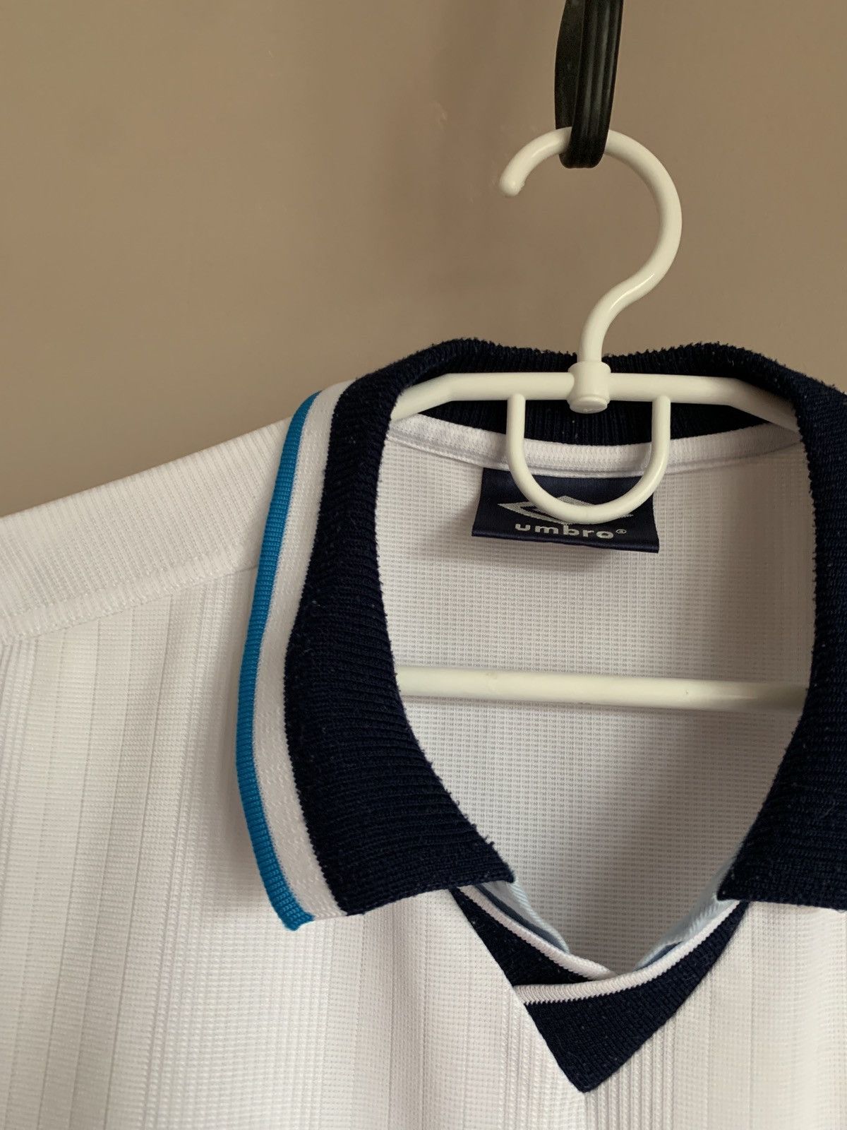 Umbro England 1995 Football Shirt Umbro Vintage Soccer Jersey Sz M Size US M / EU 48-50 / 2 - 7 Thumbnail