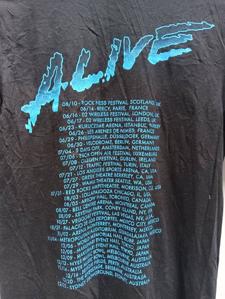 Band Tees Rare vintage Y2K daft punk alive world tour 2006 tshirts Size US S / EU 44-46 / 1 - 3 Thumbnail