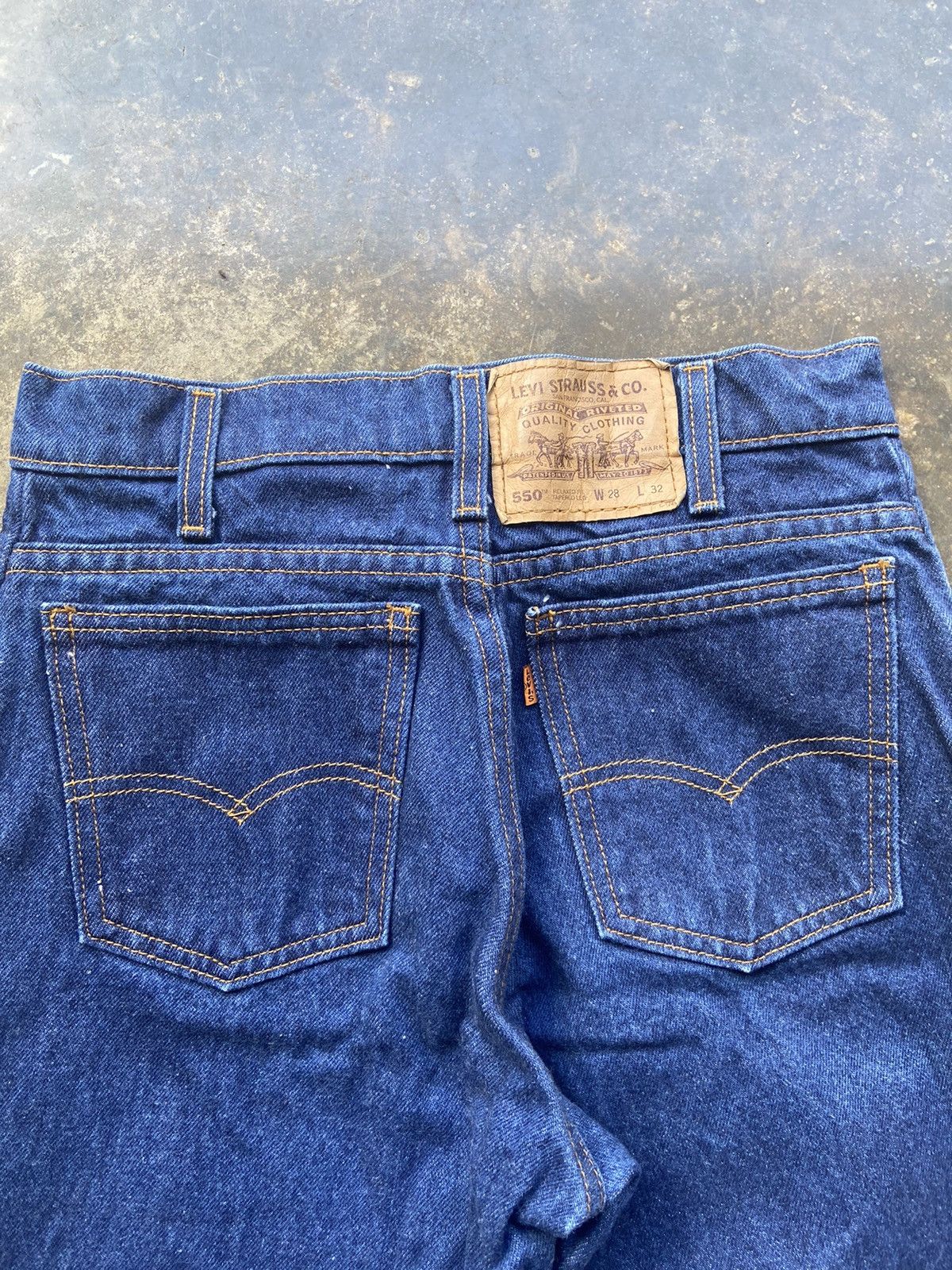Levi's Vintage 90’s Dark Wash Levis Orange Tab Blue Jeans 28x32 Size US 28 / EU 44 - 2 Thumbnail