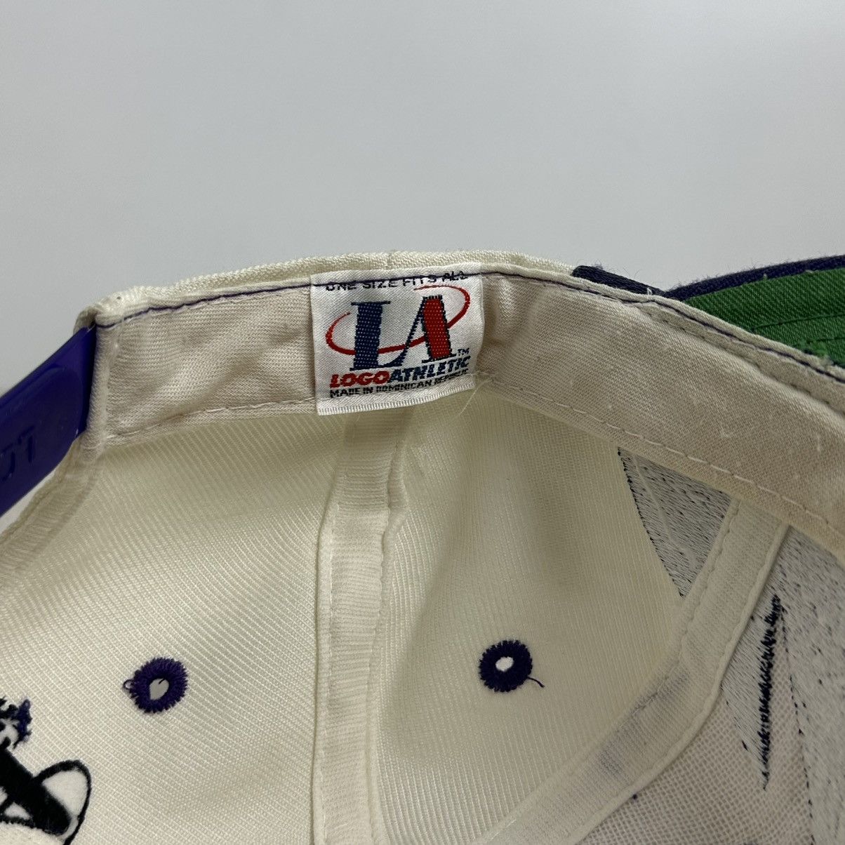 Logo Athletic × NBA × Vintage Vintage 90s Shark Tooth Phoenix Suns Gen 1 Hat Size ONE SIZE - 6 Thumbnail